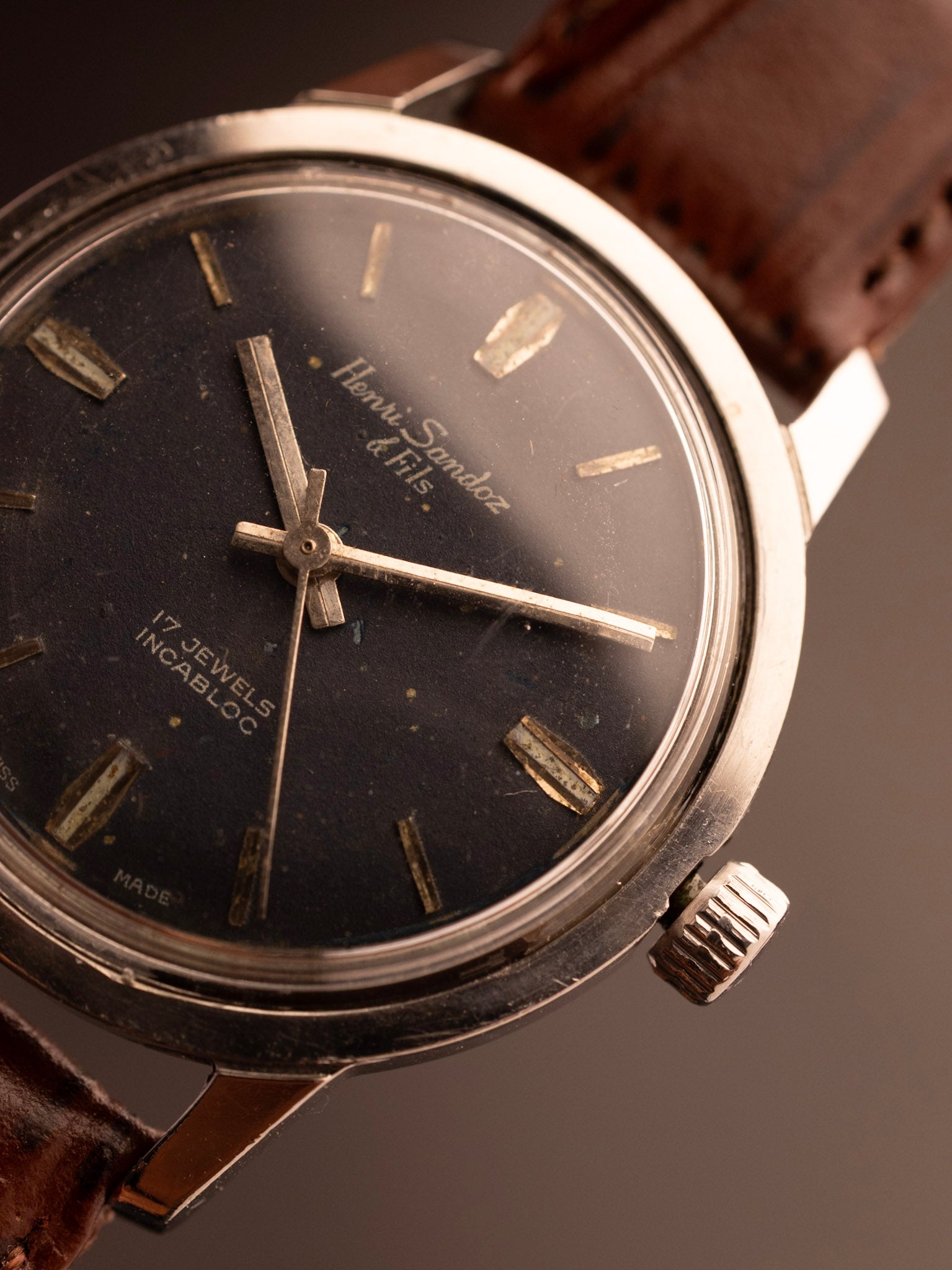 Henri Sandoz & Fils (Ref. 1748Y-88) (35mm; Manual)