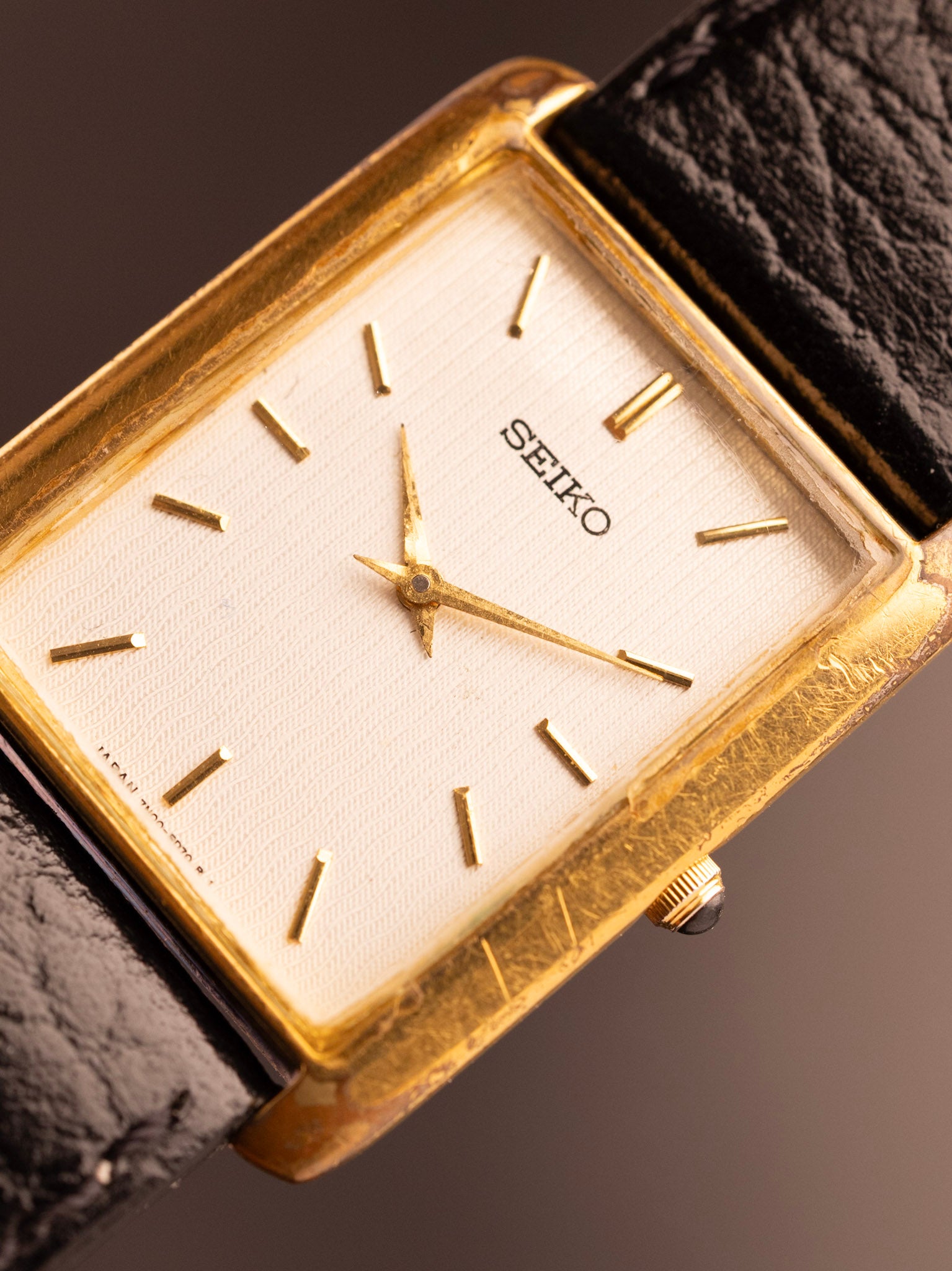 Seiko JDM Gold 632192 (Ref. 7N00-5020 R0) (27mm; Quartz)