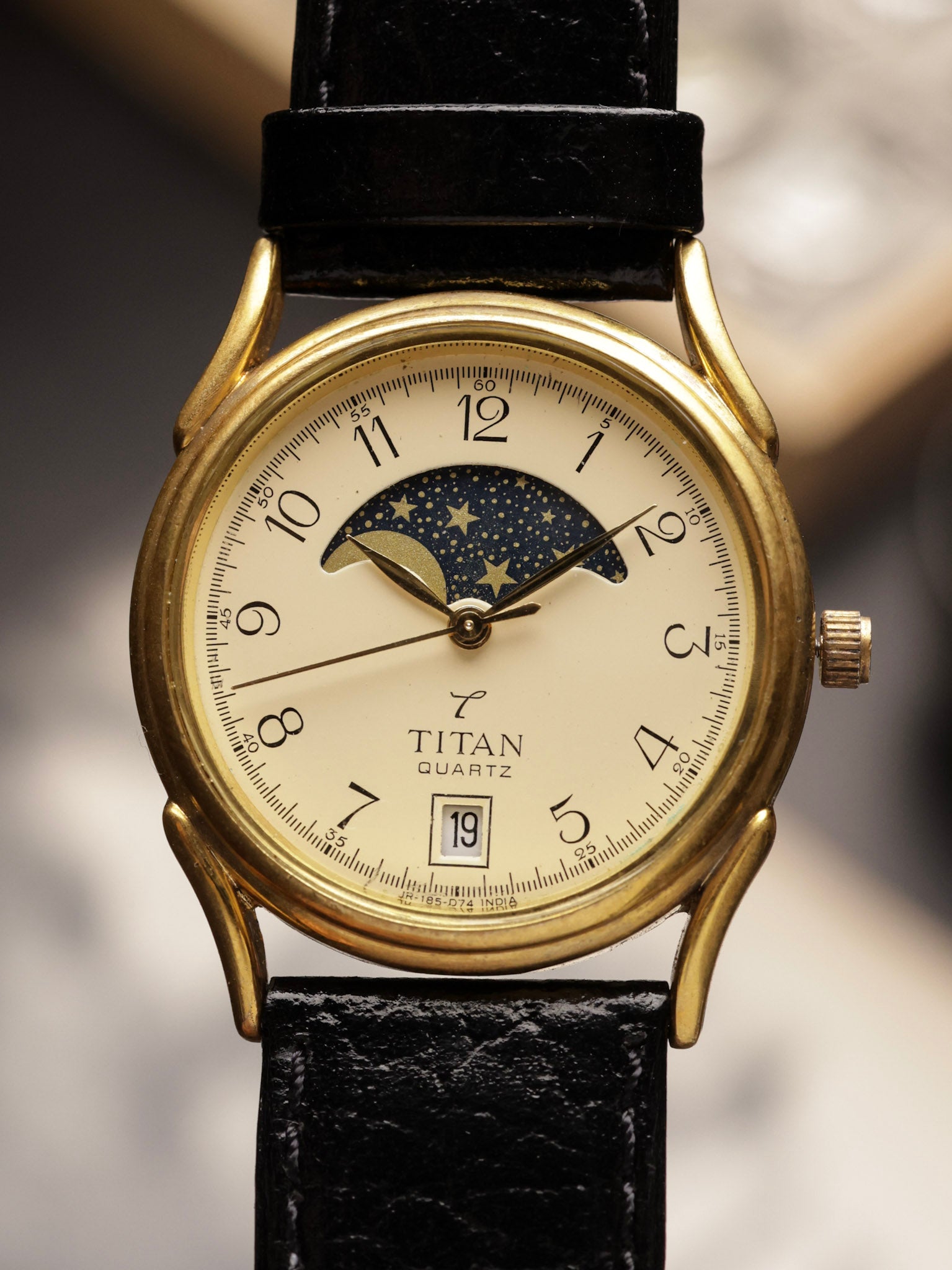Titan Quartz Moonphase-[36mm] Quartz (Ref. 185C-99)