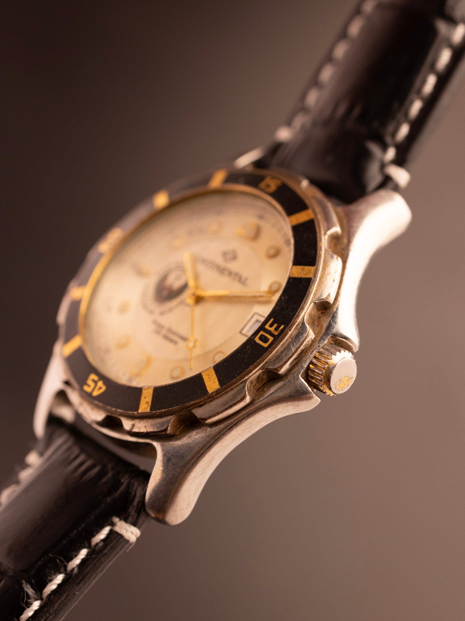 Continental Diver UAE Military Emblem Collectable (Ref. 7160) (36mm; Quartz) (Rare)