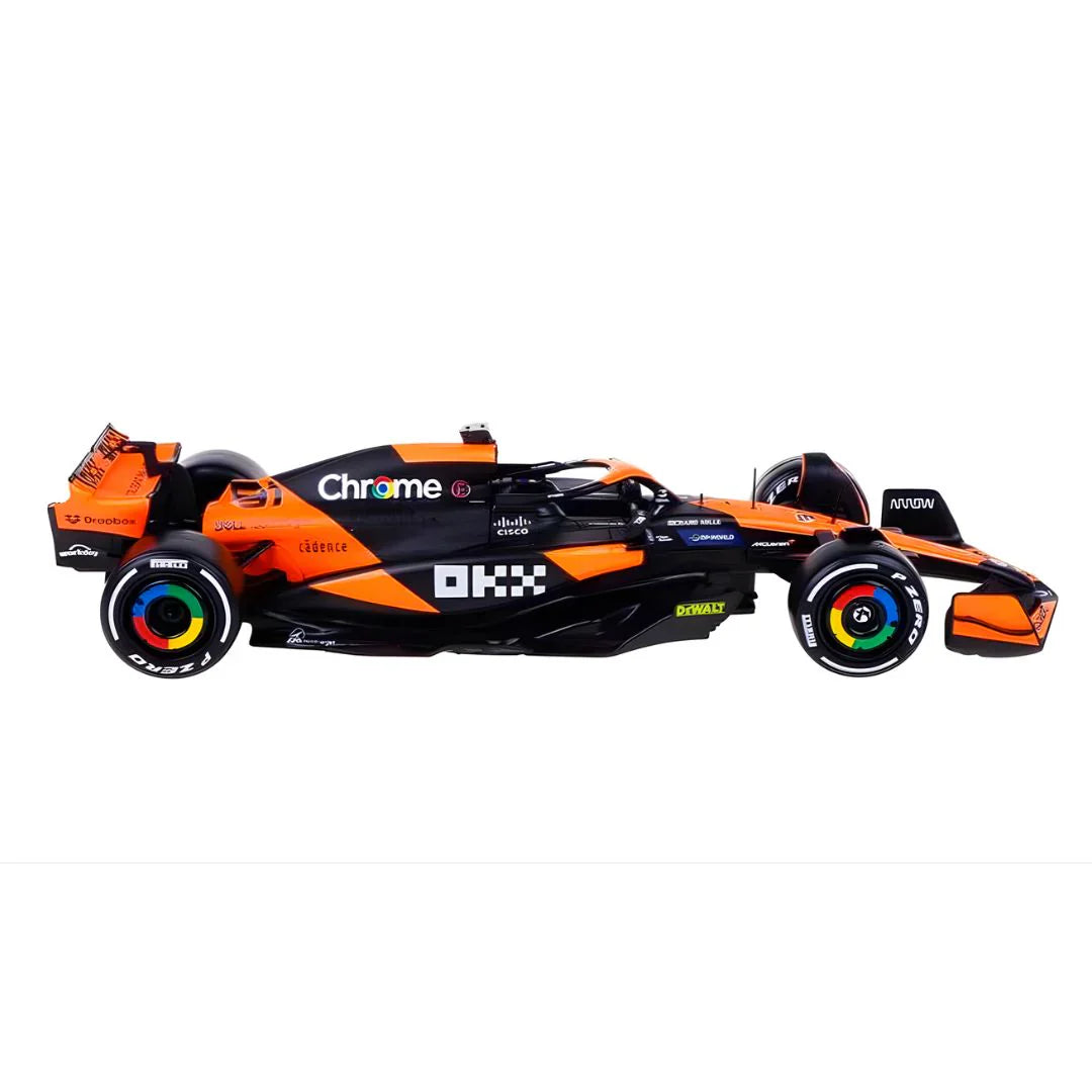 Bburago - 1 : 24 Diecast Scale Model -  Official Licensed Product - F1 Mclaren Mcl38 Miami Grand Prix 2024 81 Oscar Piastri