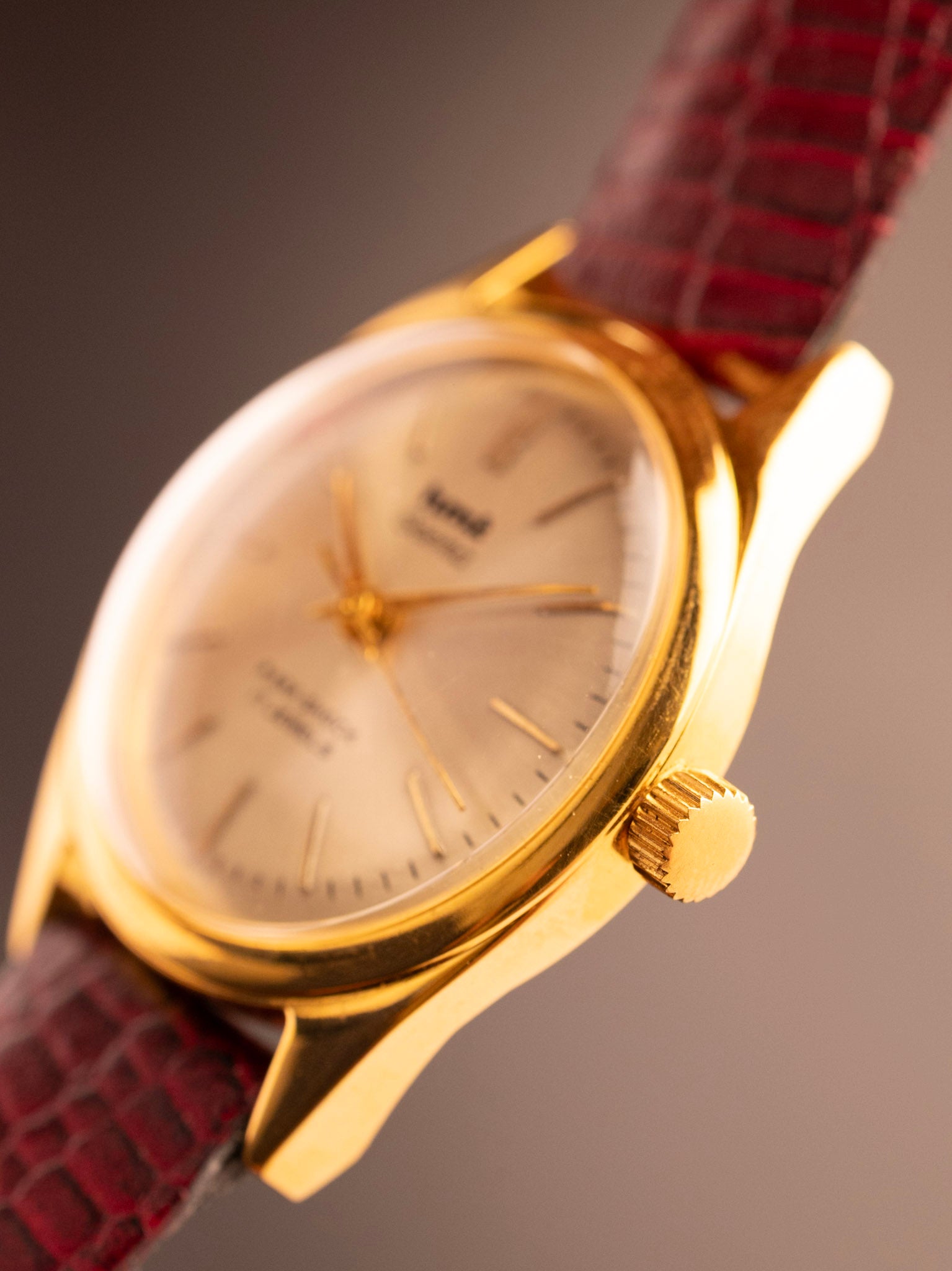 HMT Seema NOS Gold (Ref. 599070) (32mm; Manual) (Very Rare)