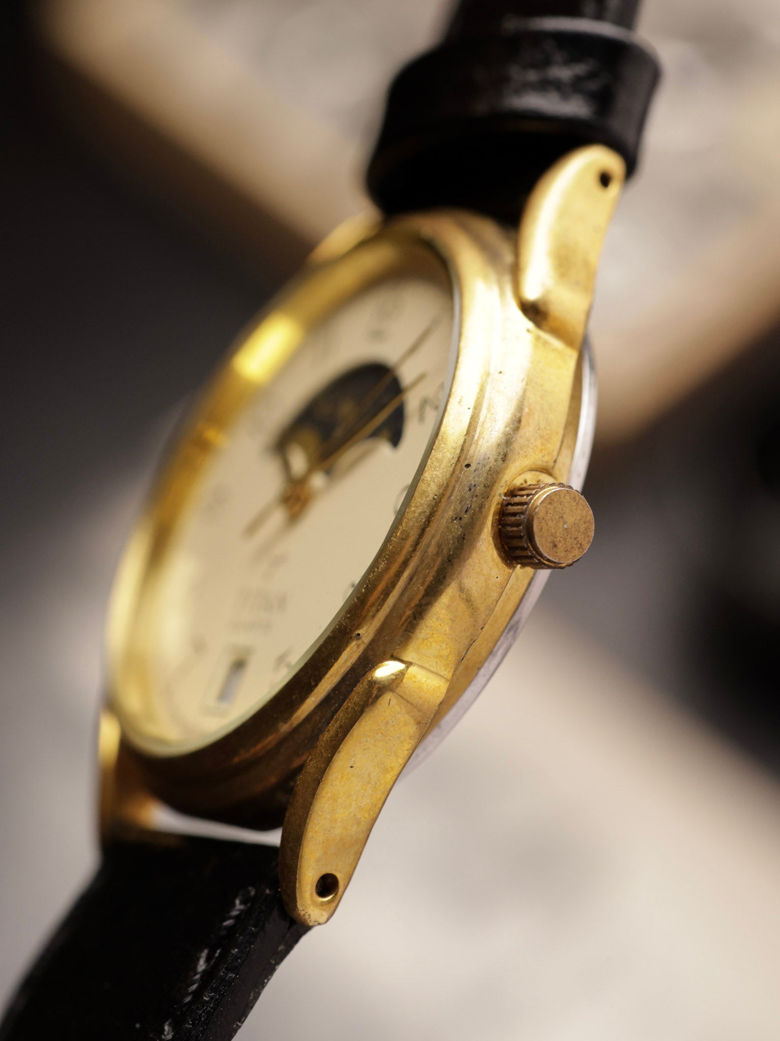 Titan Quartz Moonphase-[36mm] Quartz (Ref. 185C-99)