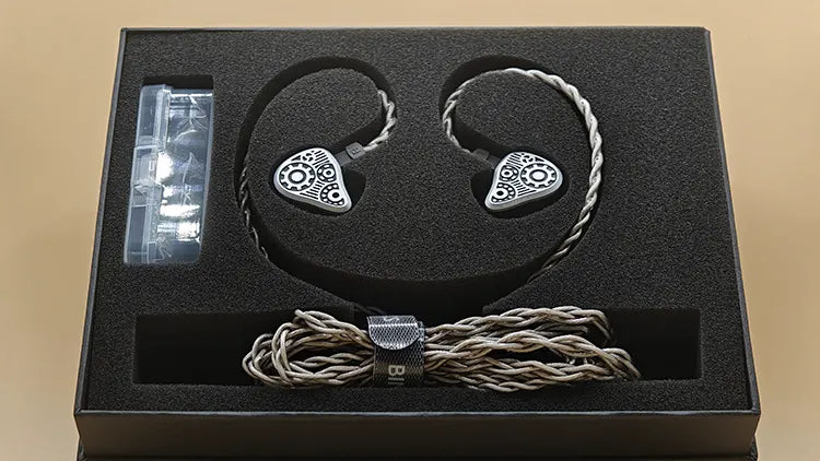 BINARY ACOUSTICS DYNAQUATTRO