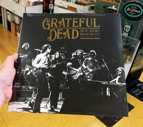 The Grateful Dead – New Jersey Broadcast 1977 Volume One  (Arrives in 4 days )