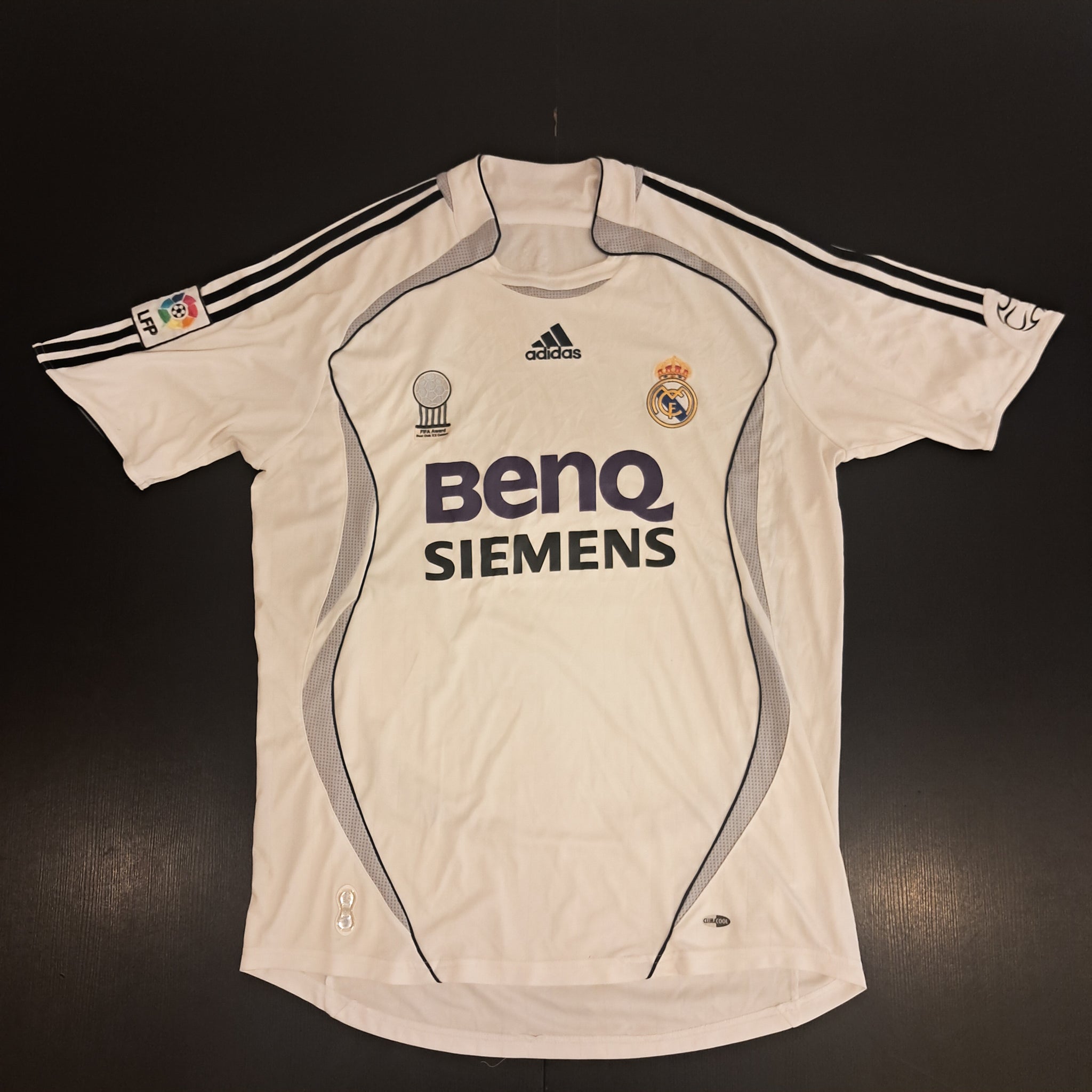 2006-07 Real Madrid Home Jersey - XL