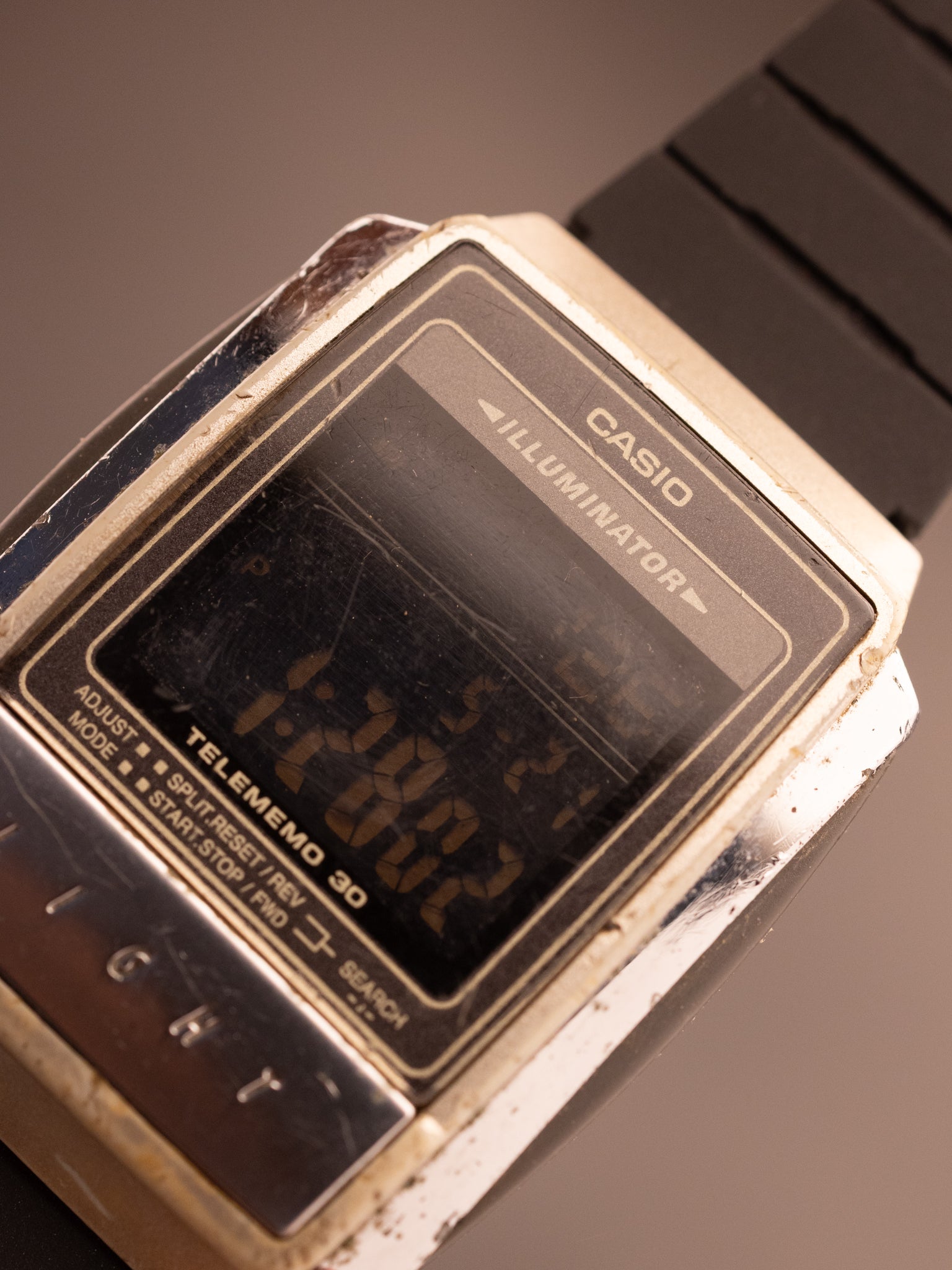 Casio Illuminator Telememo 30 (Ref. 1637 A210) (27mm; Digital) (Very Rare)