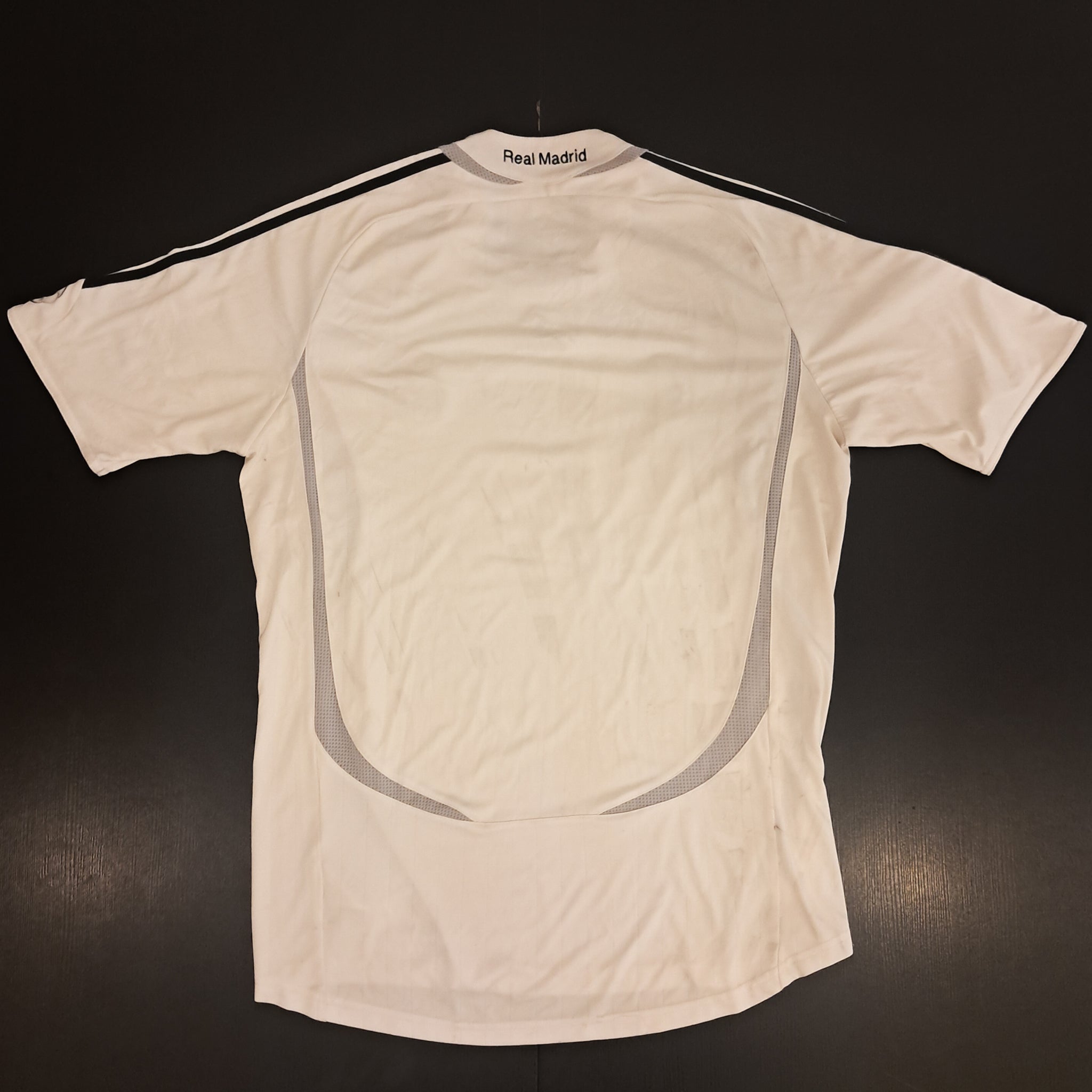 2006-07 Real Madrid Home Jersey - XL