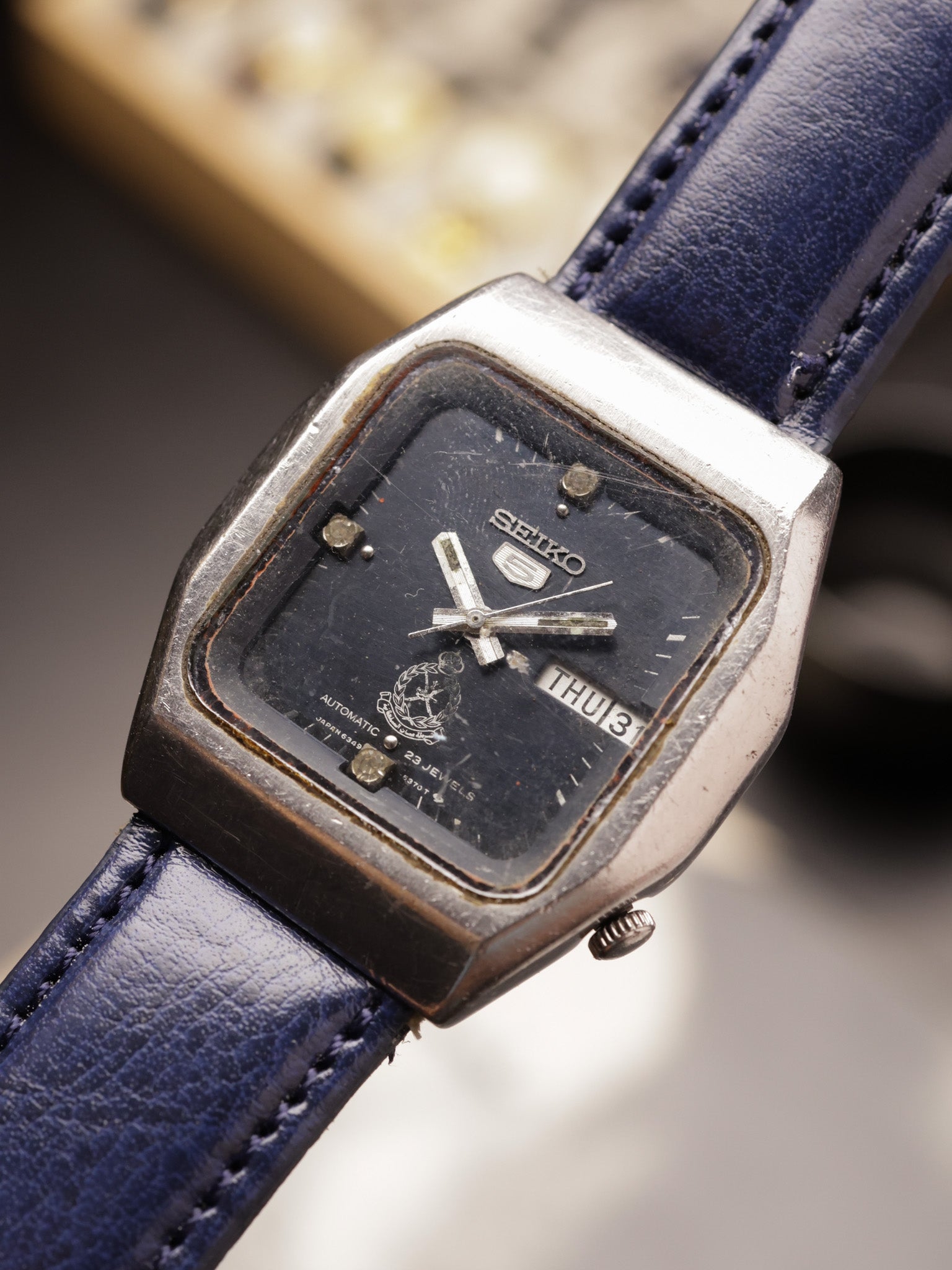 Seiko 5 Automatic “Oman Khanjar” – 6349-501A (Japan Made) — Rare Collector’s Piece