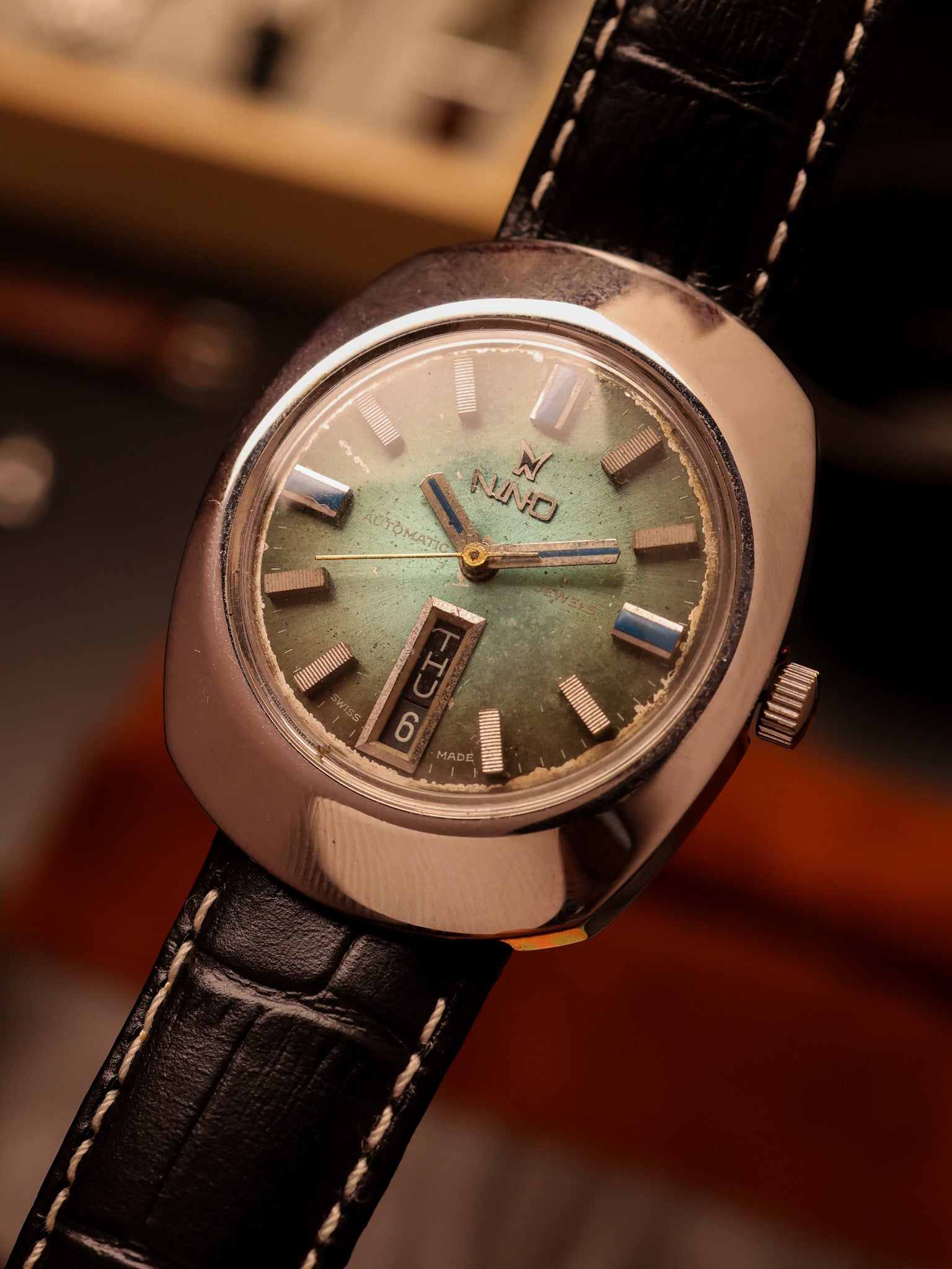 Nino Swiss Green Gradient Dial- [37 mm] (Automatic)