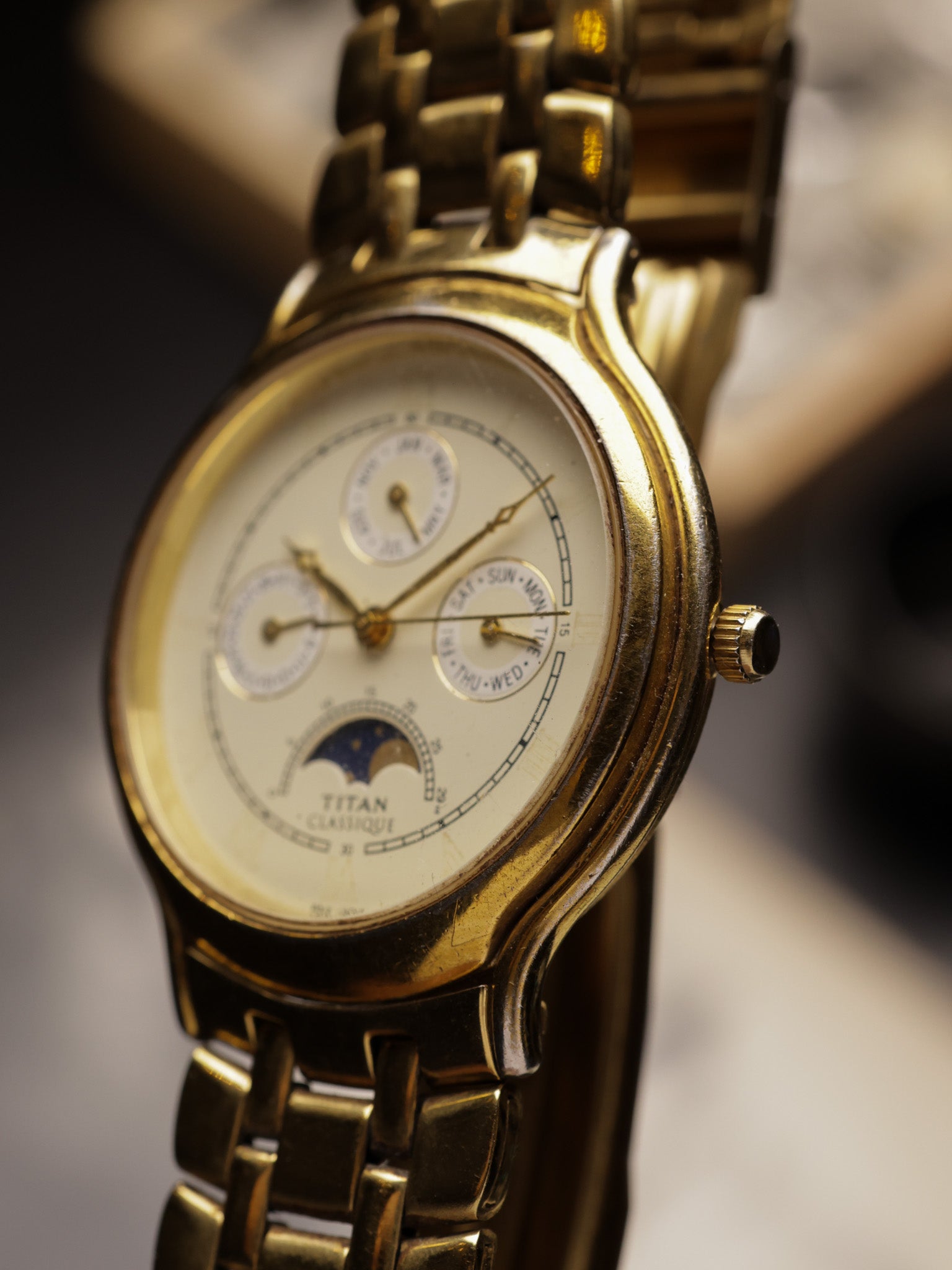 Titan Classique Moonphase Triple Calender (Original Bracelet)- [38mm] Quartz