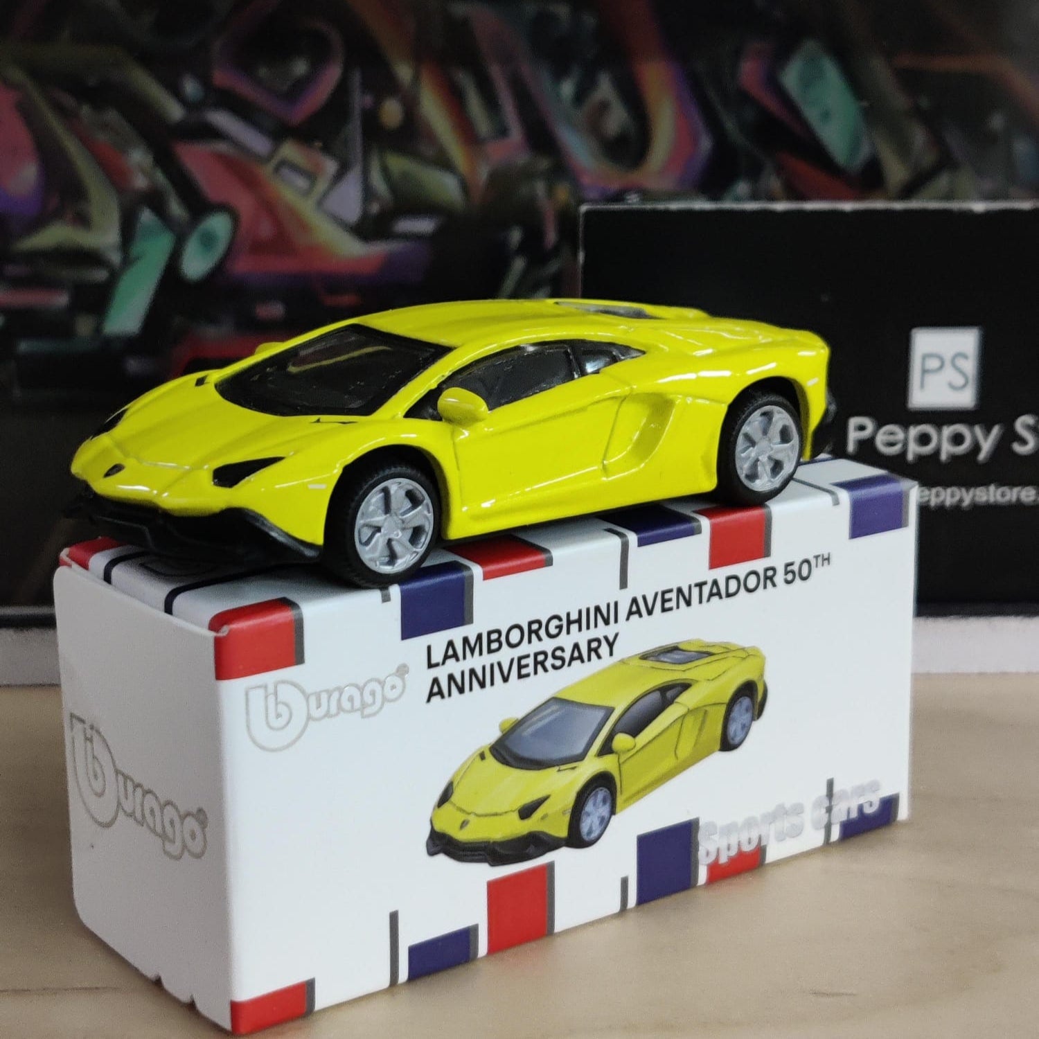 Official Bburago Lamborghini Aventador 50th Anniversary - 1 : 64