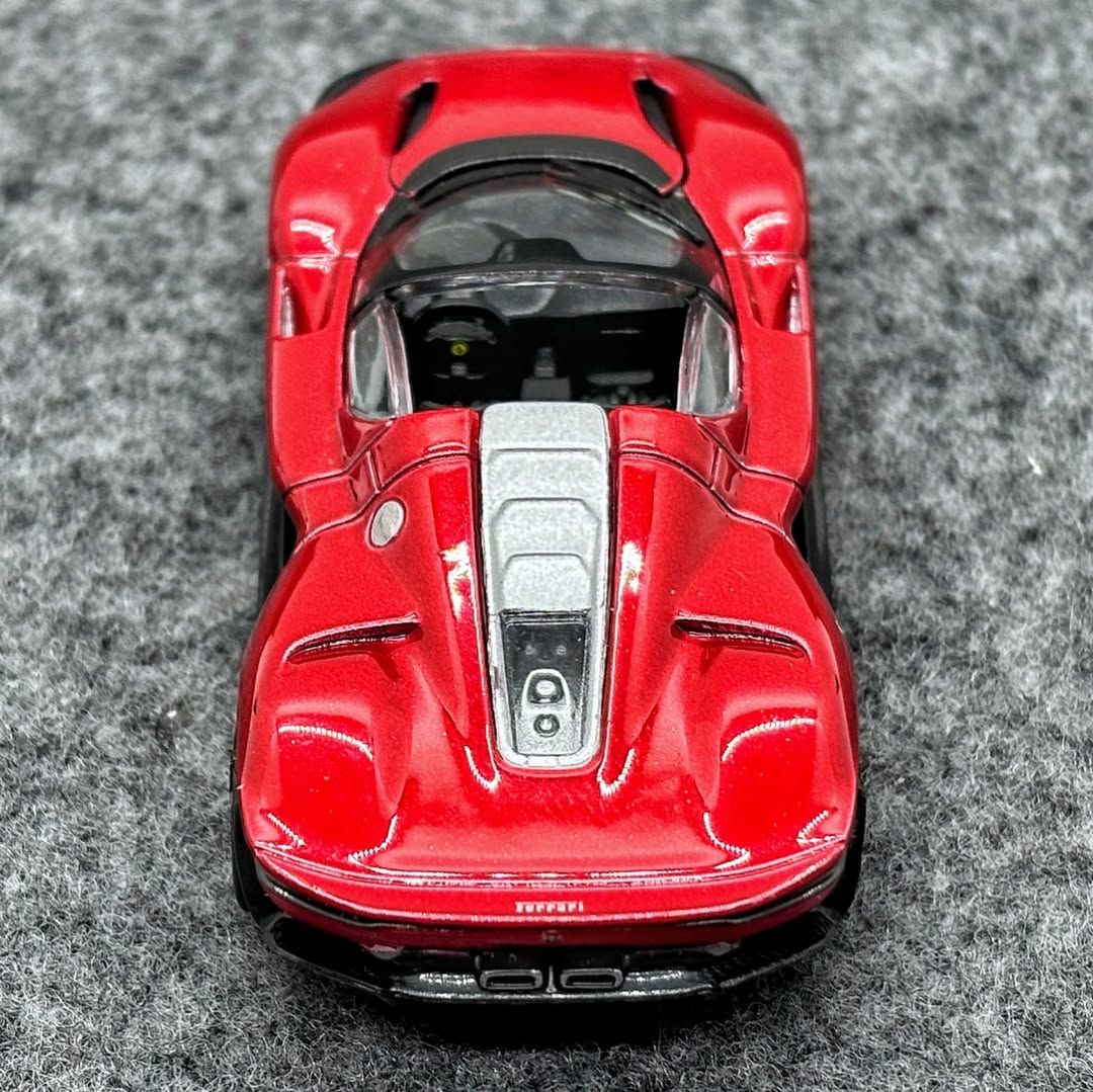 Official Bburago Ferrari Daytona SP3  - 1 : 64 Diecast Scale Model