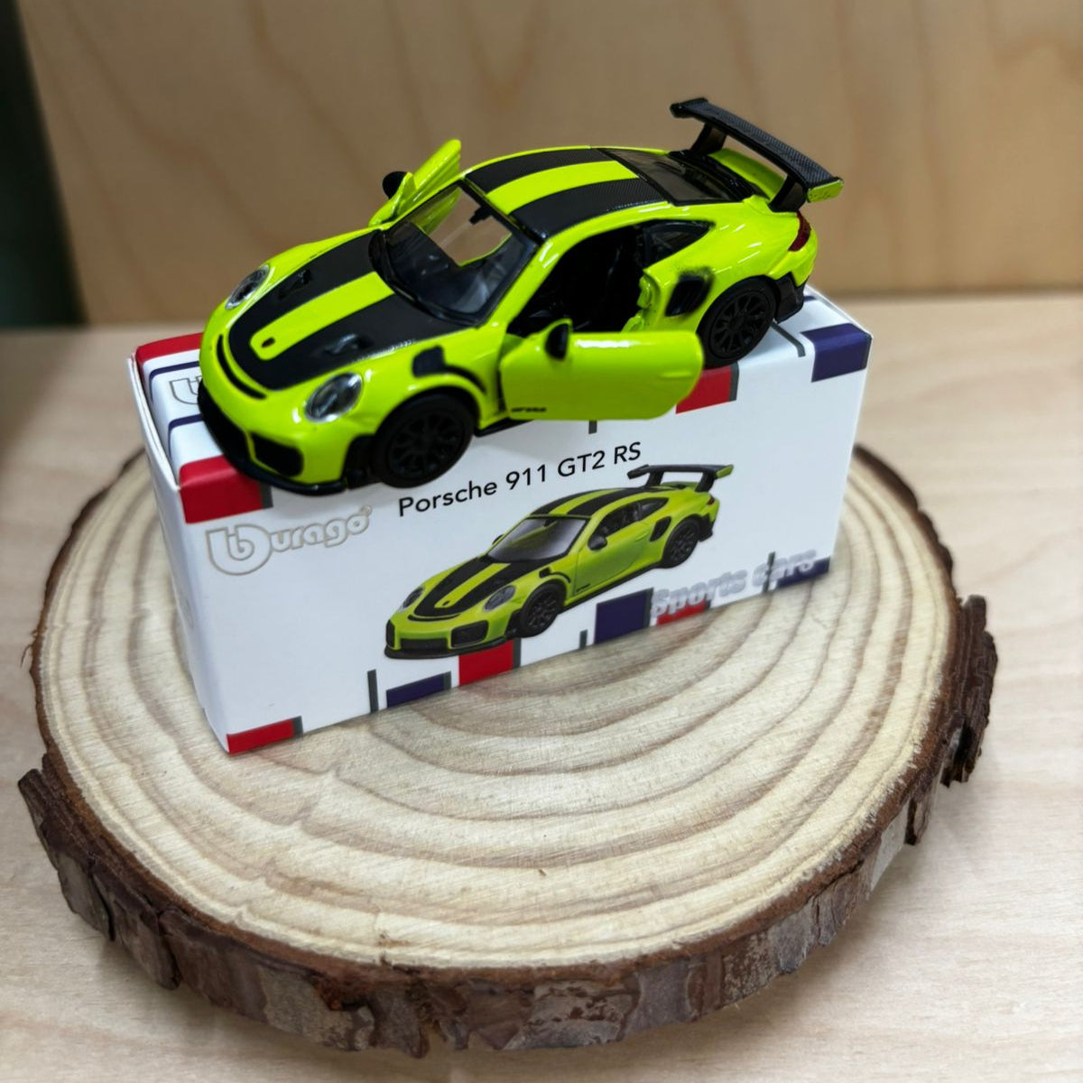 Official Bburago Porsche 911 GT2 RS Green - 1 : 64 Diecast Scale Model