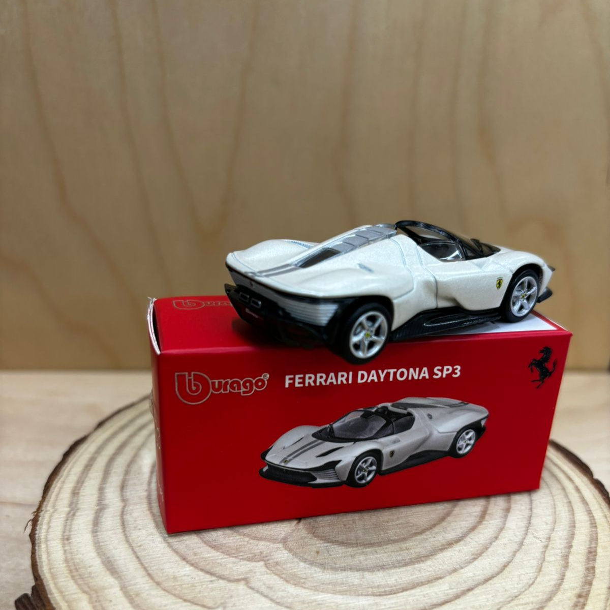 Official Bburago Ferrari Daytona SP3  - 1 : 64 Diecast Scale Model