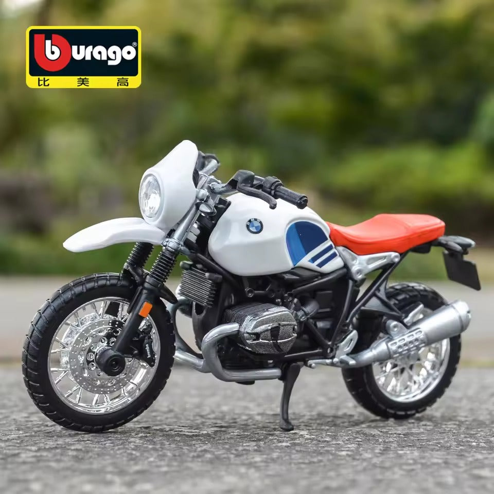 Bburago - 1 : 18 Diecast Scale Model -  Official Licensed Product - BMW R nineT Urban GS