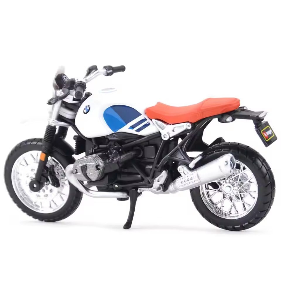 Bburago - 1 : 18 Diecast Scale Model -  Official Licensed Product - BMW R nineT Urban GS