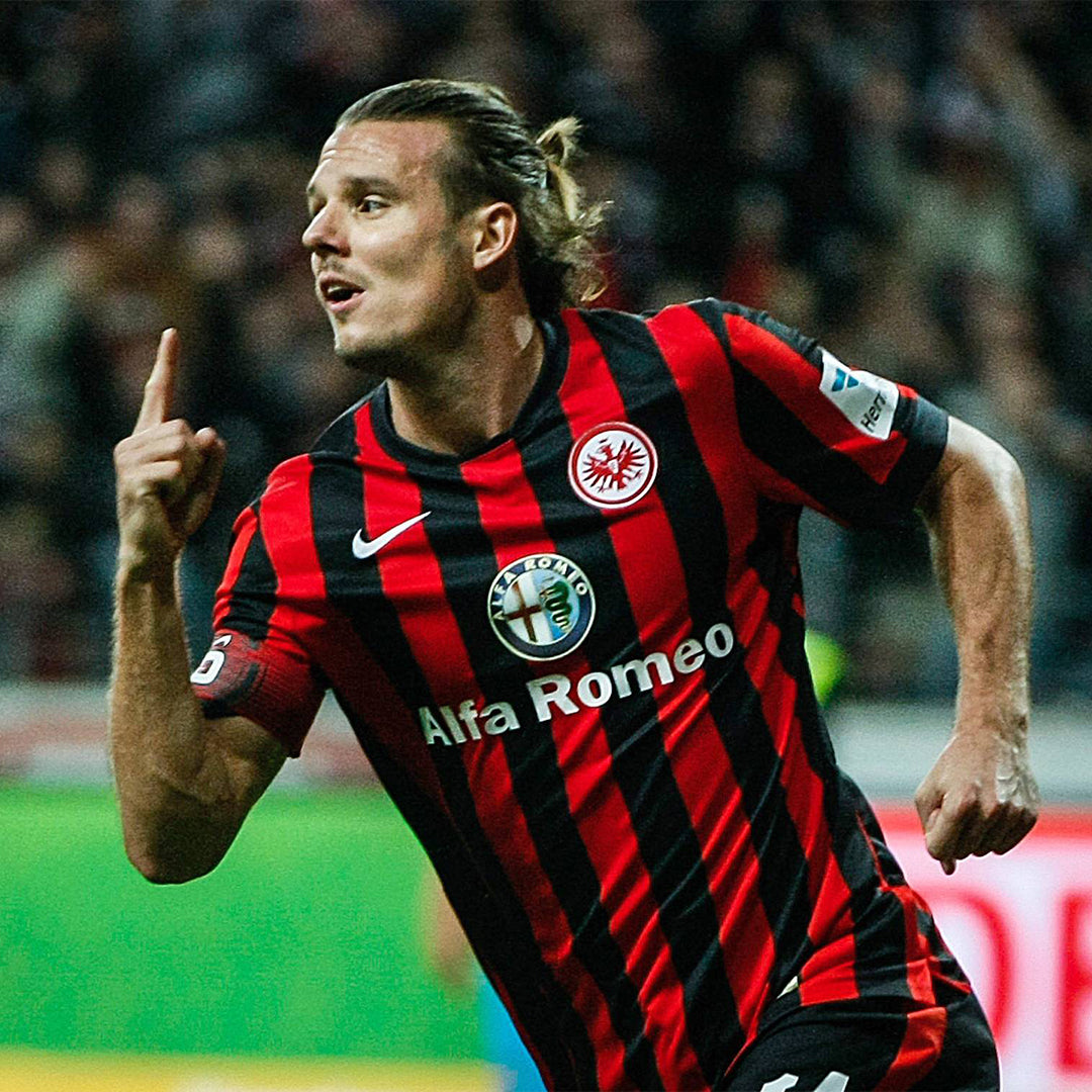 36 Frankfurt 14/15 Home Kit (L)