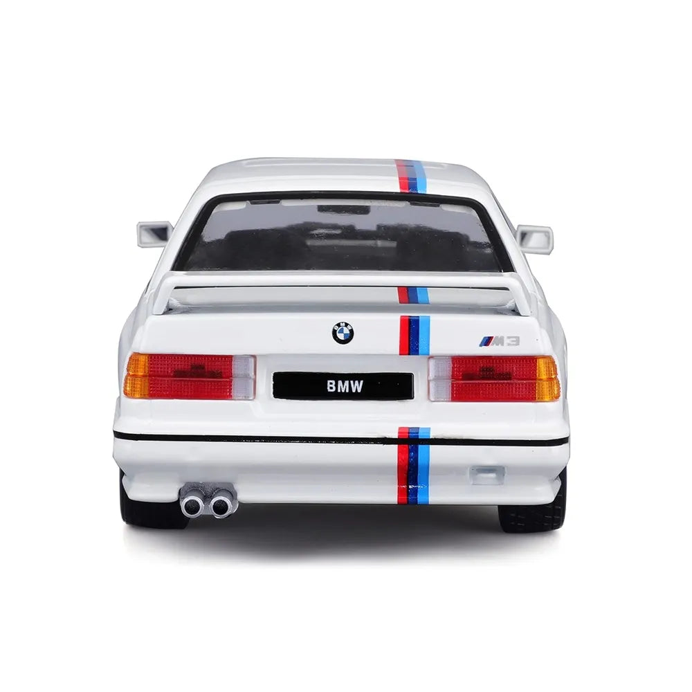 Bburago - 1 : 24 Diecast Scale Model - Official Licensed Product - 1988 BMW 3 Series M3