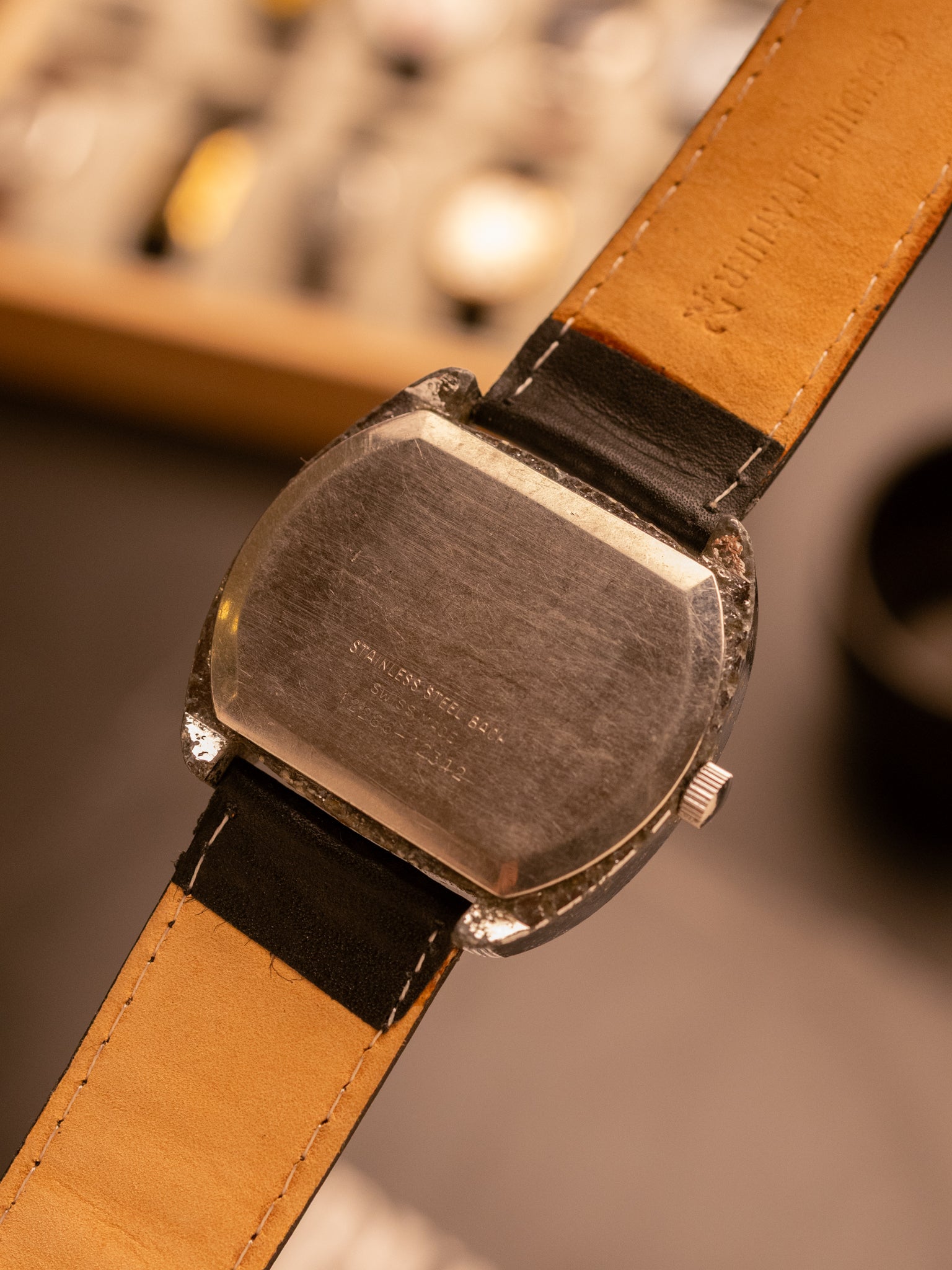 Chow Jumphour (Ref. 12286-12342) (42mm; Digital)