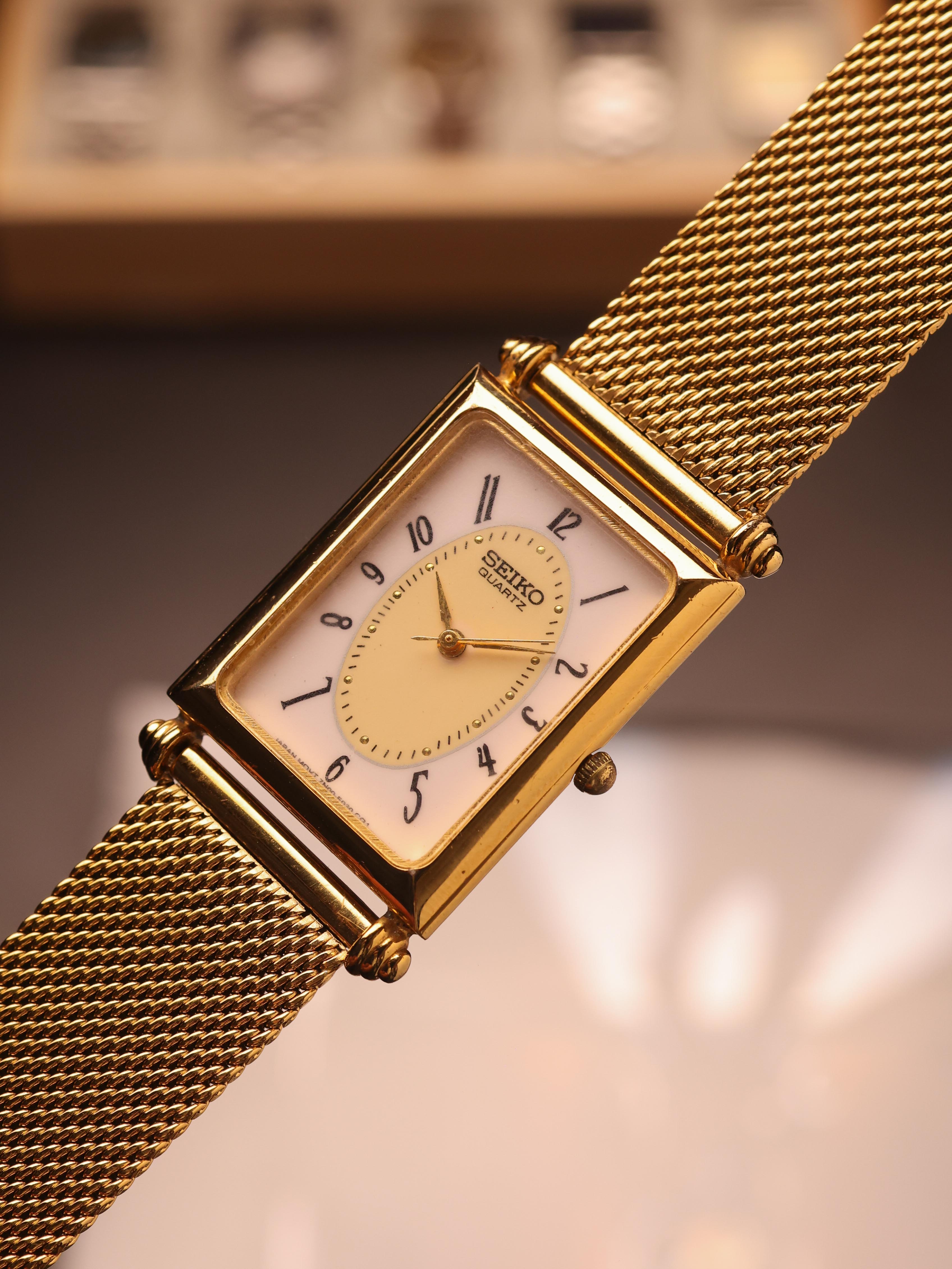 Seiko Tank (Ref. EY81 5000) (25mm x 31mm; Quartz)