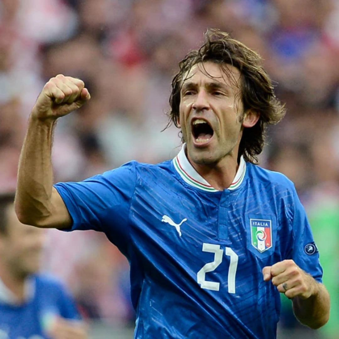 24 Italy 2012 home kit (XL)