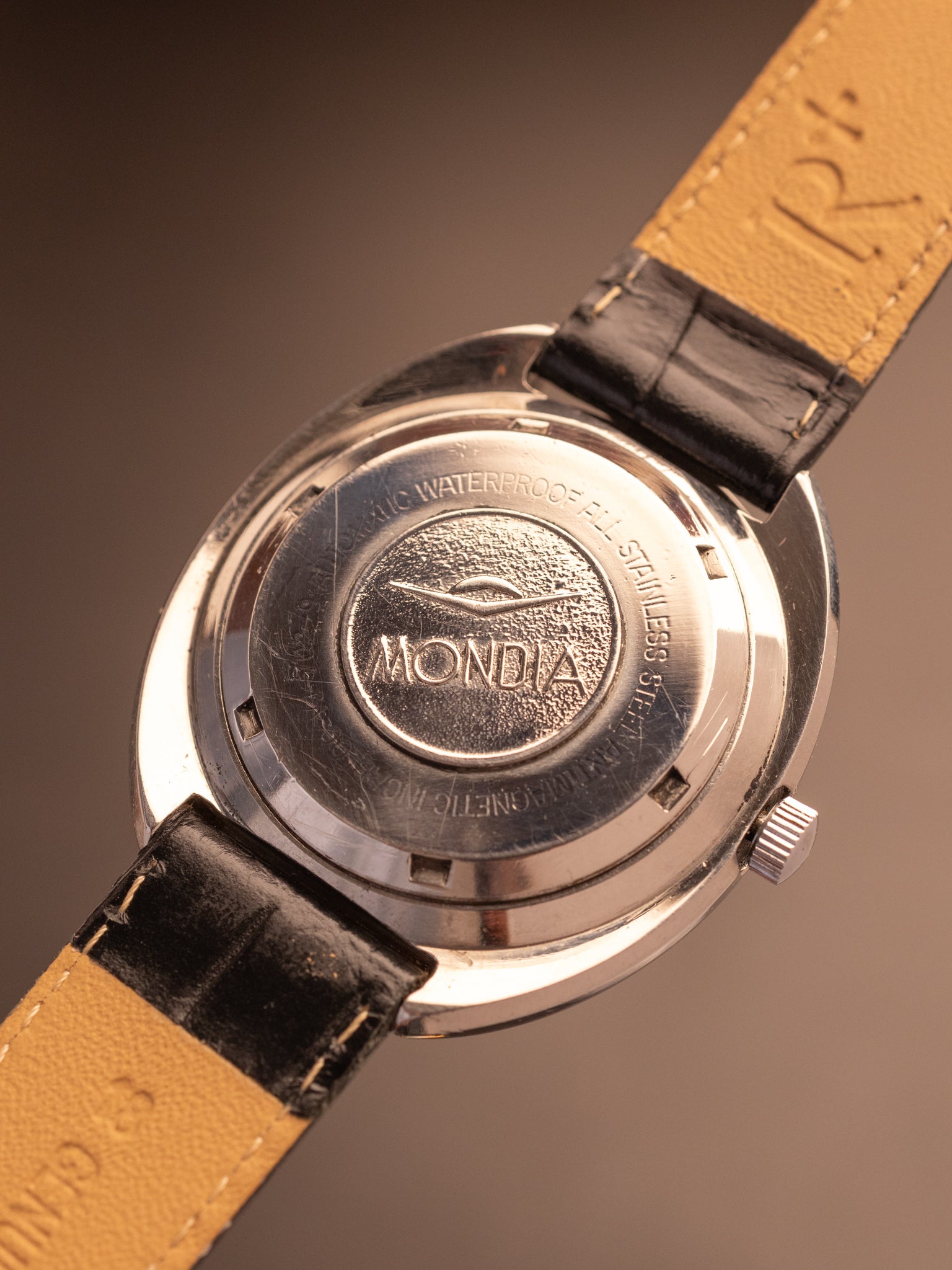 Mondia MG (Ref. VJ-702-9) (39mm; Automatic)
