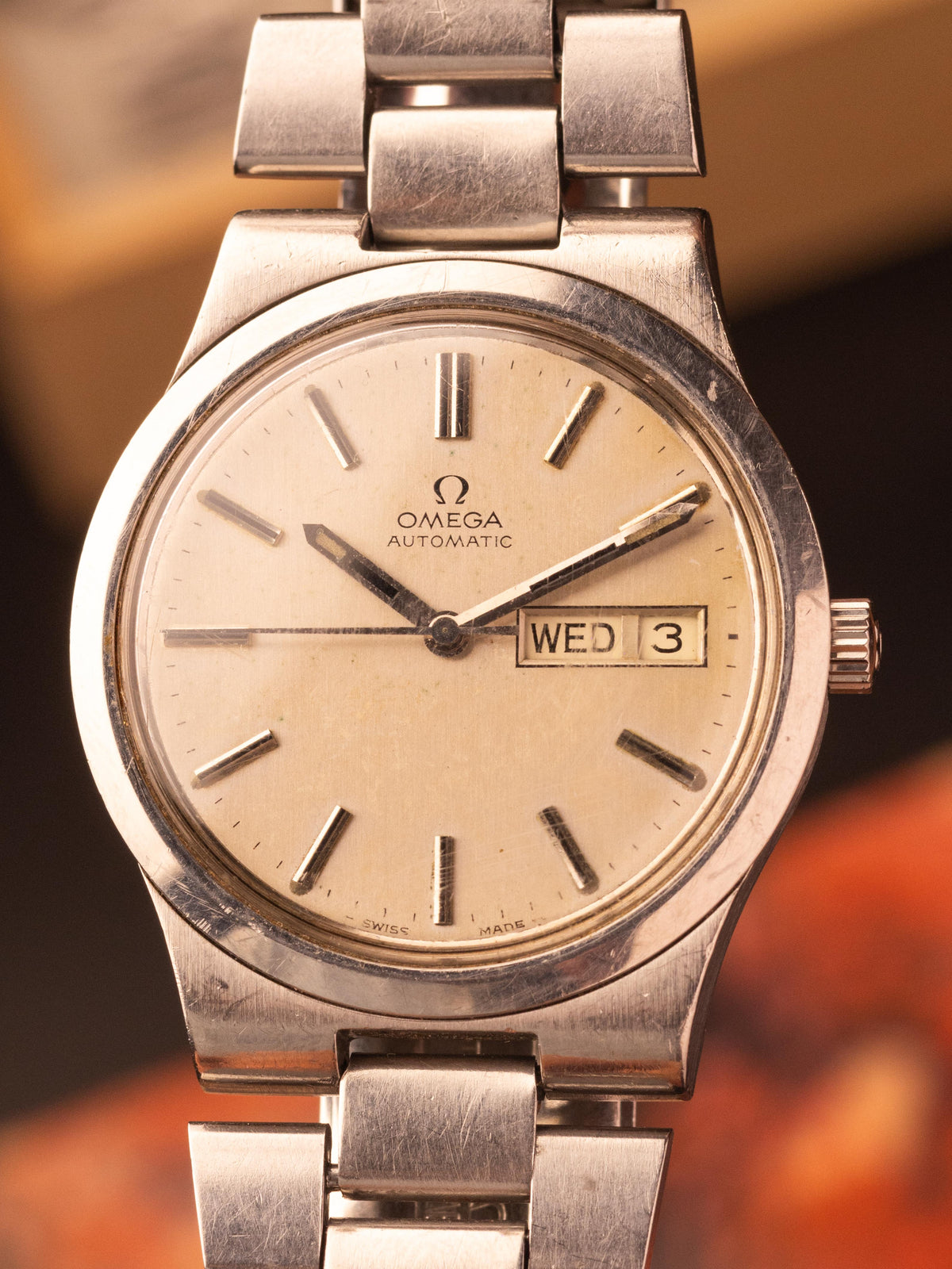 Omega Automatic Silver (Bi-Directional Date Adjustment) – [38mm] Autom ...