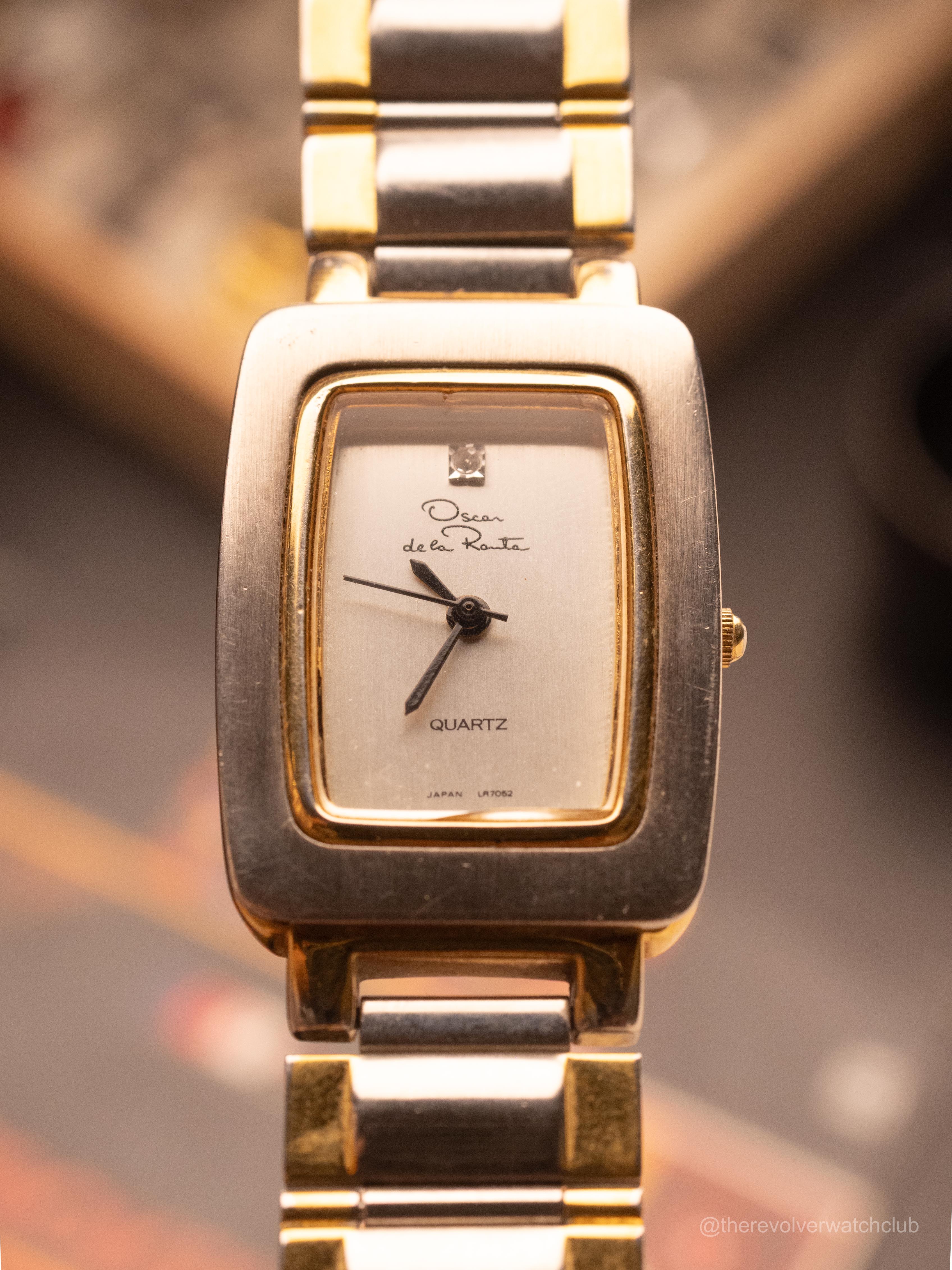 Oscar de la Rente — Rare (Ref. 300-2035) (25mm x 32mm; Quartz) — image 3