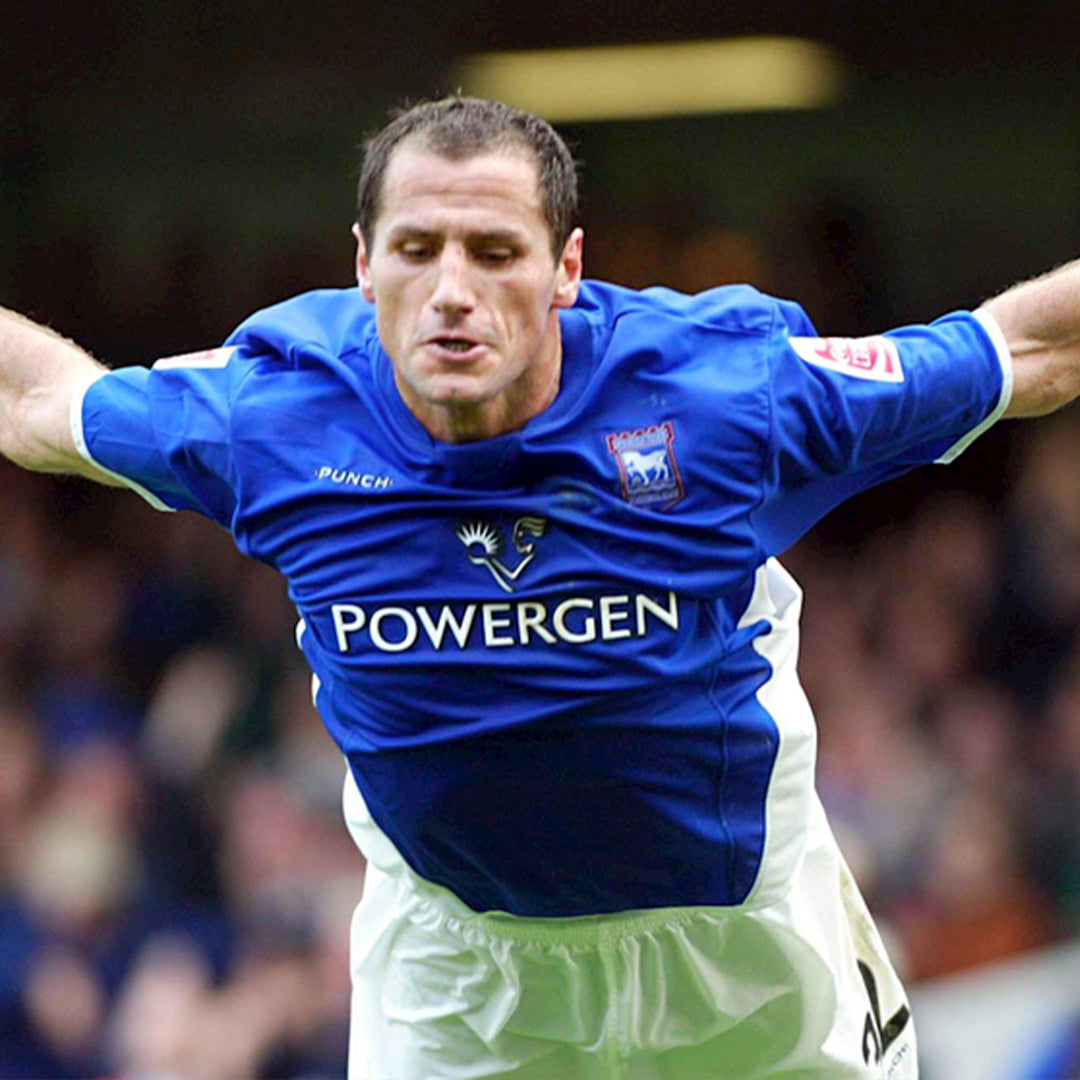 3 Ipswich Town 03/05 Home Kit (L)
