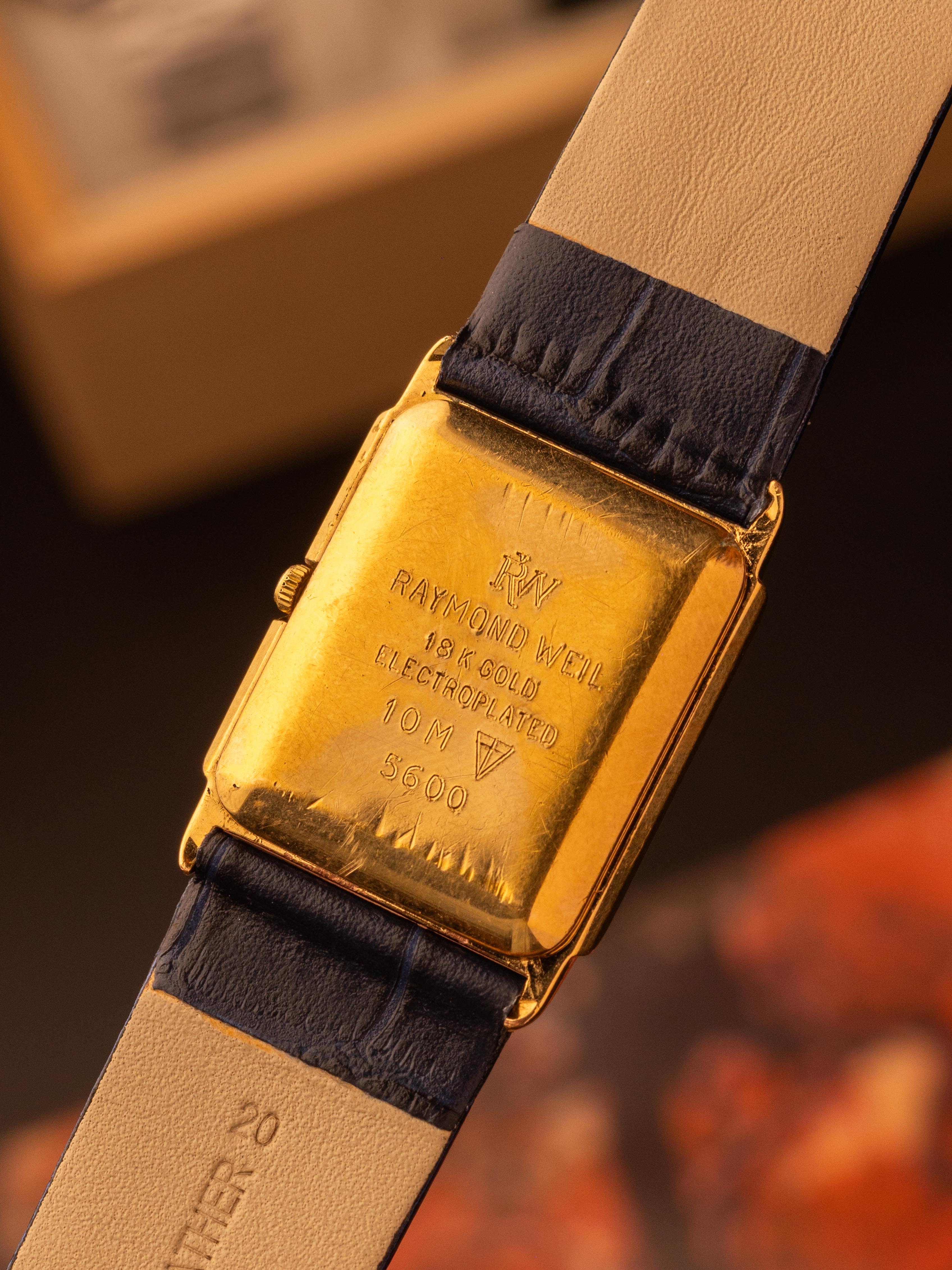 Raymond Weil 5600 - Tank Quartz; 18k Gold Electroplated - [29x32mm] Quartz