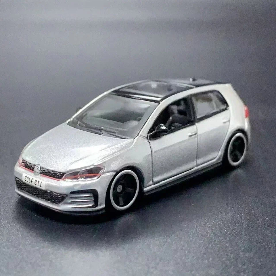 Official Bburago Volkswagen Golf GTI  (2017) - 1 : 64 Diecast Scale Model