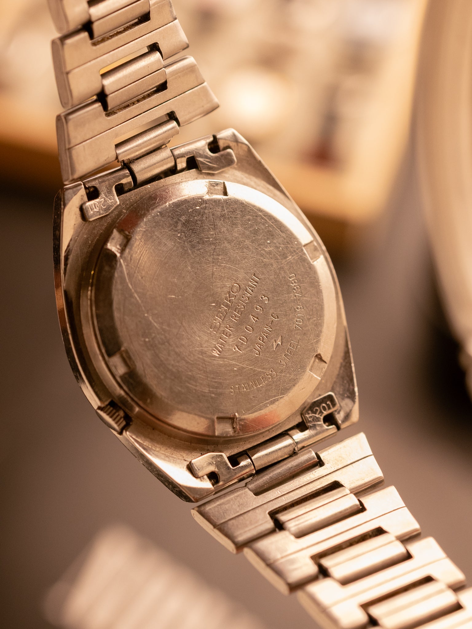 Seiko 5 Tonneau (Ref. 7019-7380) (35mm; Automatic)