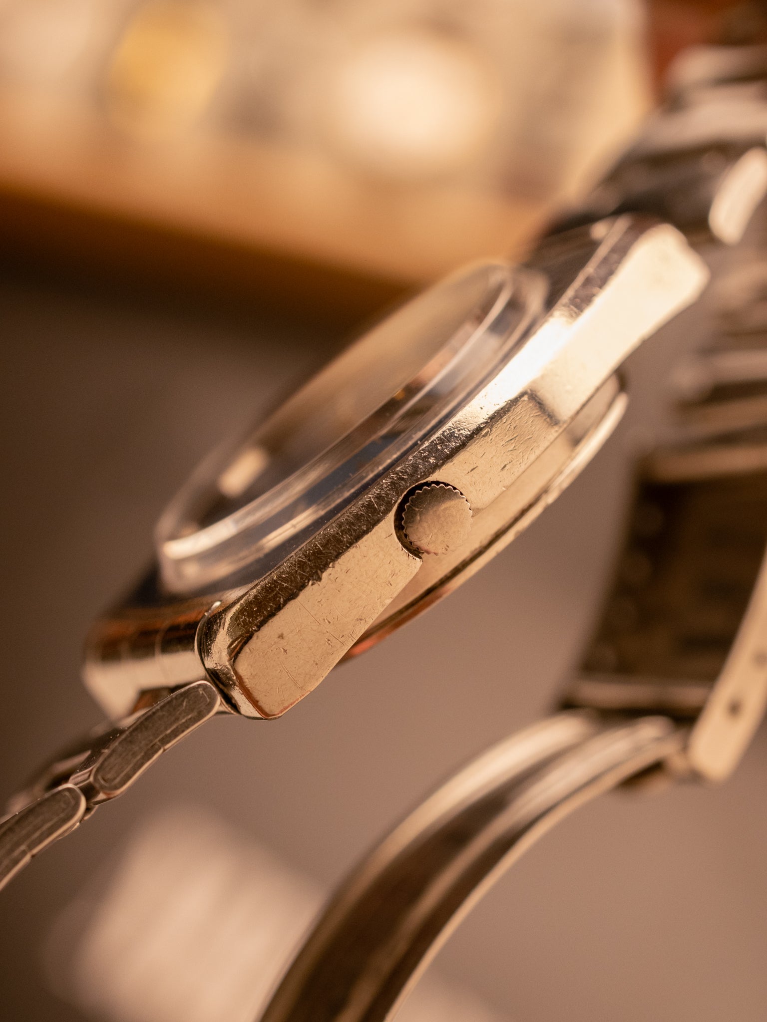 Seiko 5 Tonneau (Ref. 7019-7380) (35mm; Automatic)