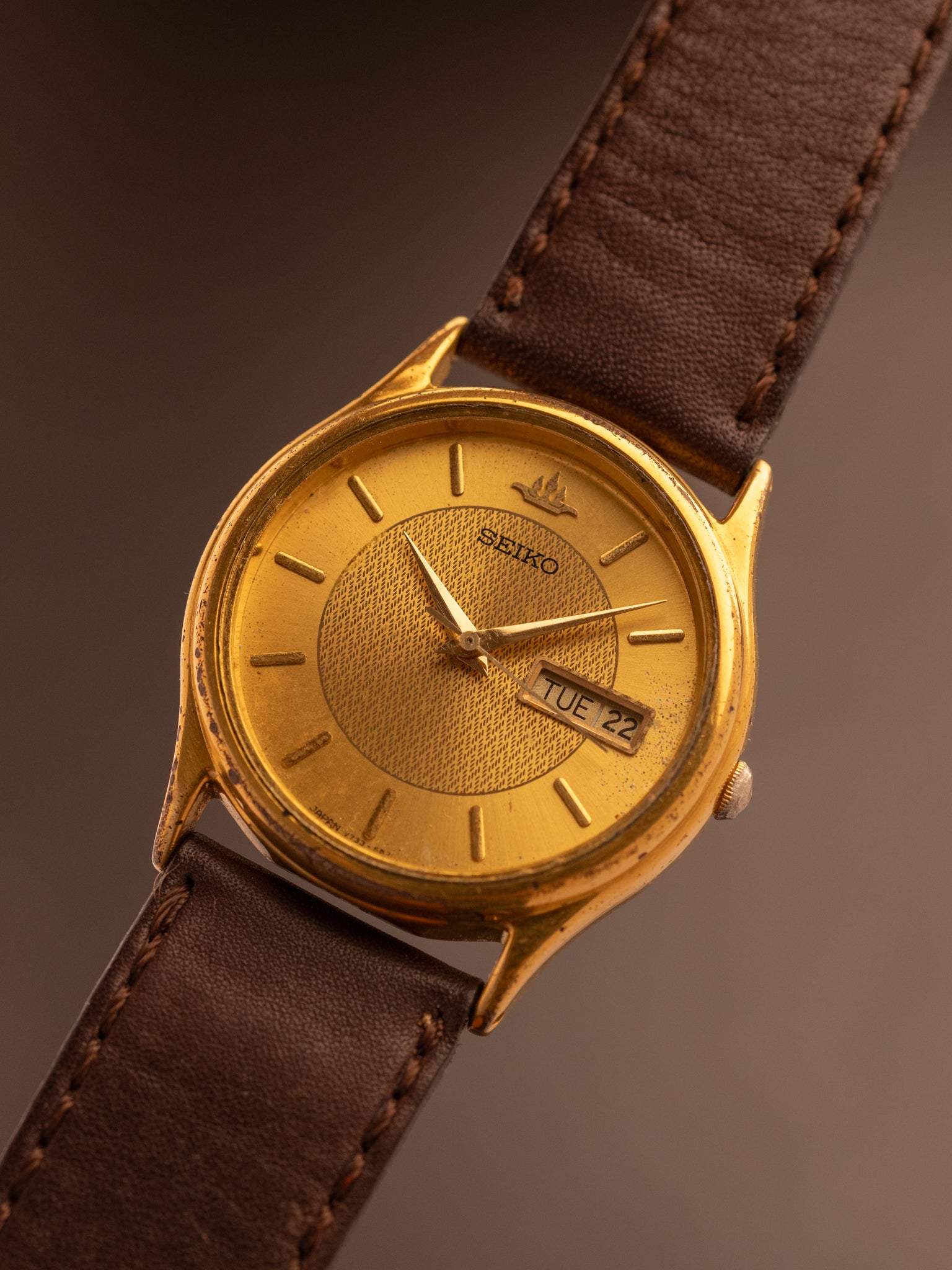 Seiko Galaxy JDM Gold (Ref. V733-6A50) (32mm; Quartz) – The