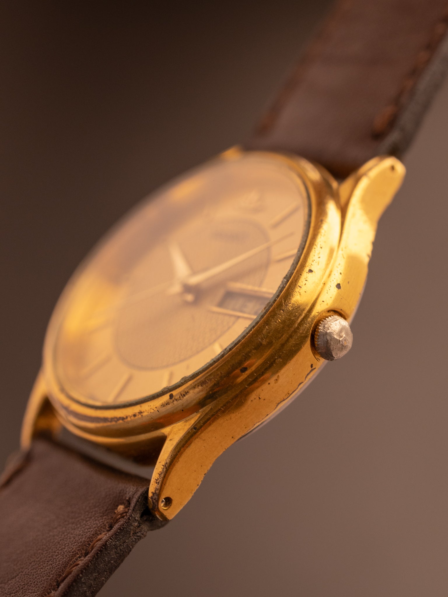 Seiko Galaxy JDM Gold (Ref. V733-6A50) (32mm; Quartz) – The