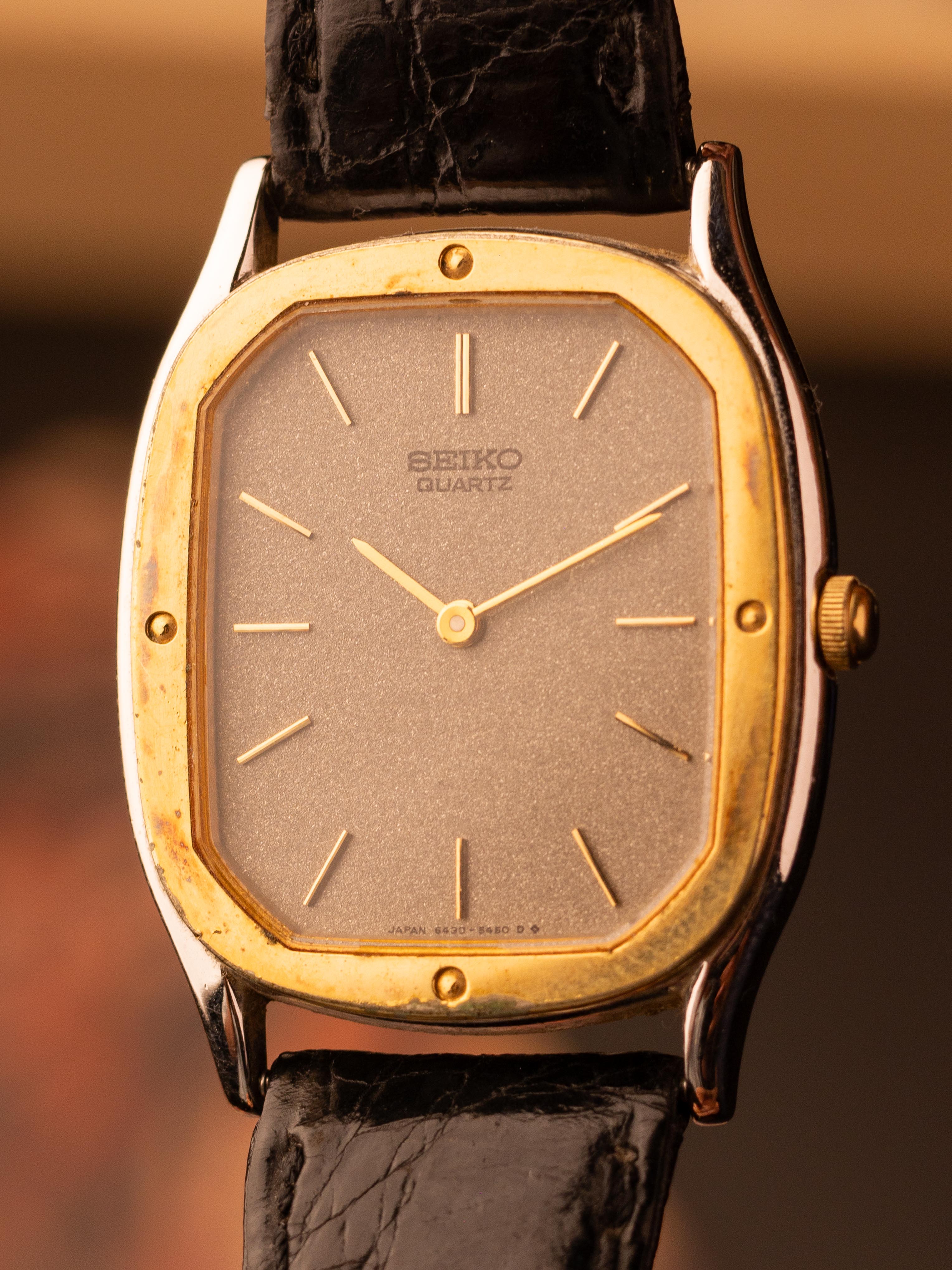 Seiko 1982 Octo Bezel Tonneau (29x37mm, Quartz) – Ref. 6430-5230RD [With Original Strap & Box]