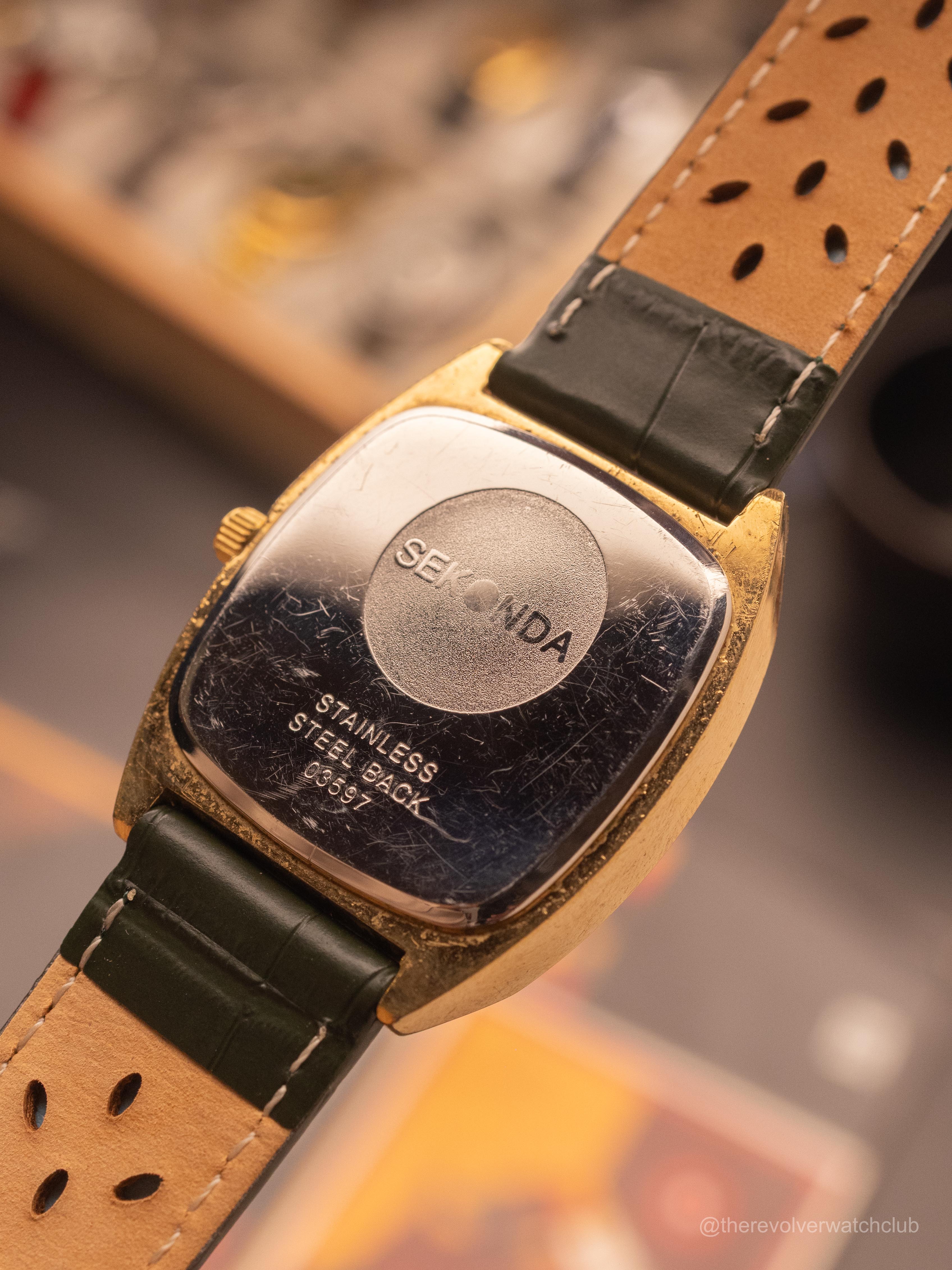 Sekonda (Ref. 03597) (36mm x 34mm; Quartz) — image 1