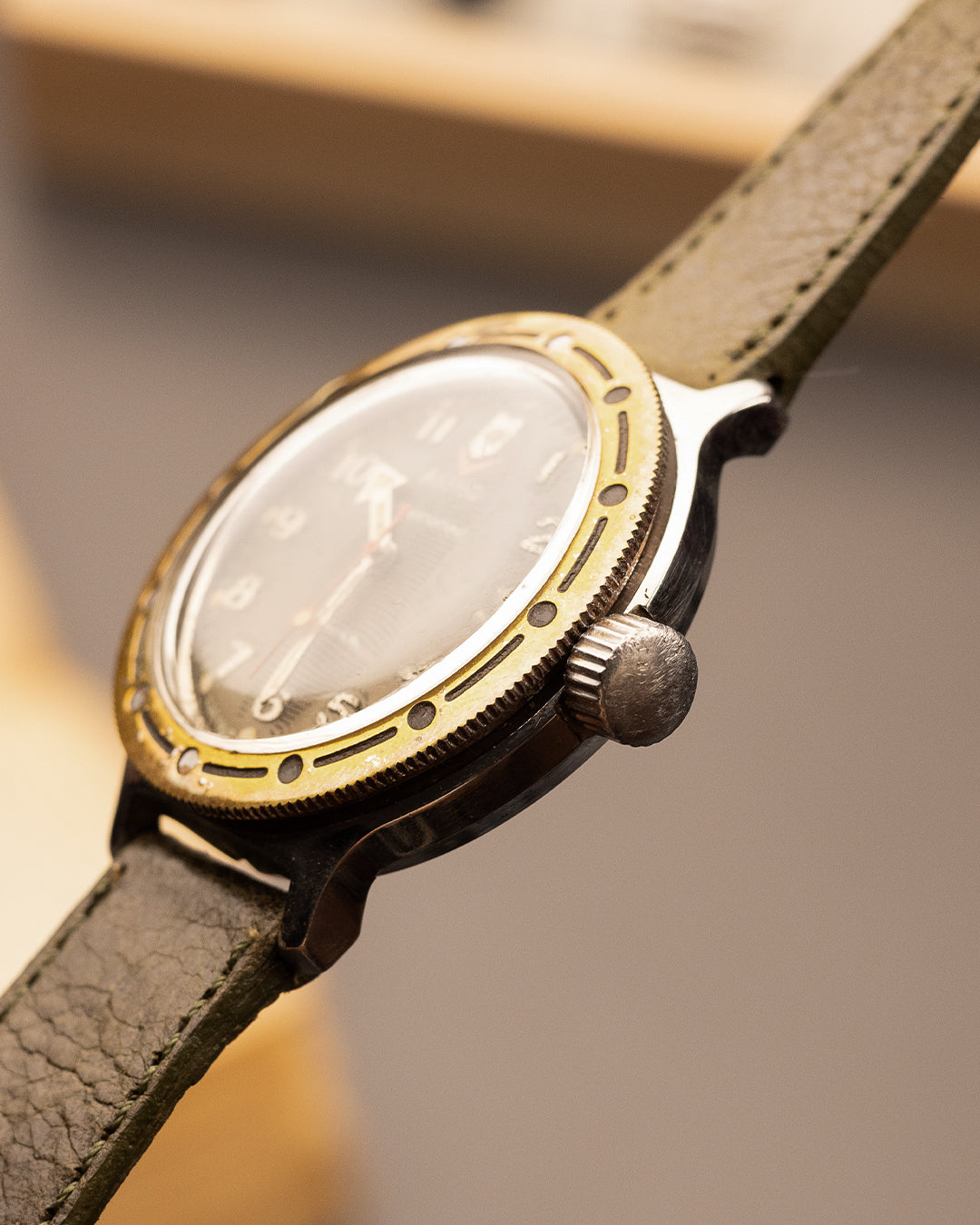 Boctok Amphibian Gold Bezel [42mm] Manual