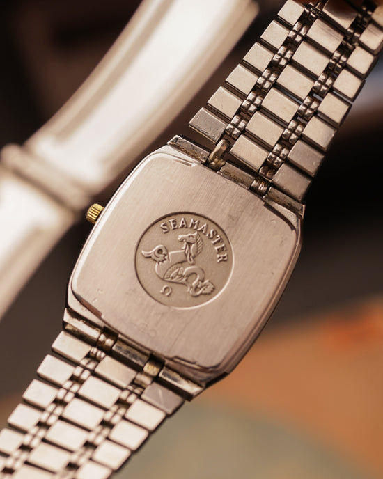 時計 vintage OMEGA 30mm caliber Vintage C.1944 Omega oversize Calatrava ref. 2383-6 Cal. Ω 30T2