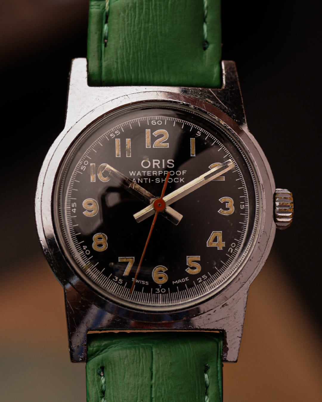 Oris Waterproof Anti-Shock — Green Strap [33mm] Manual