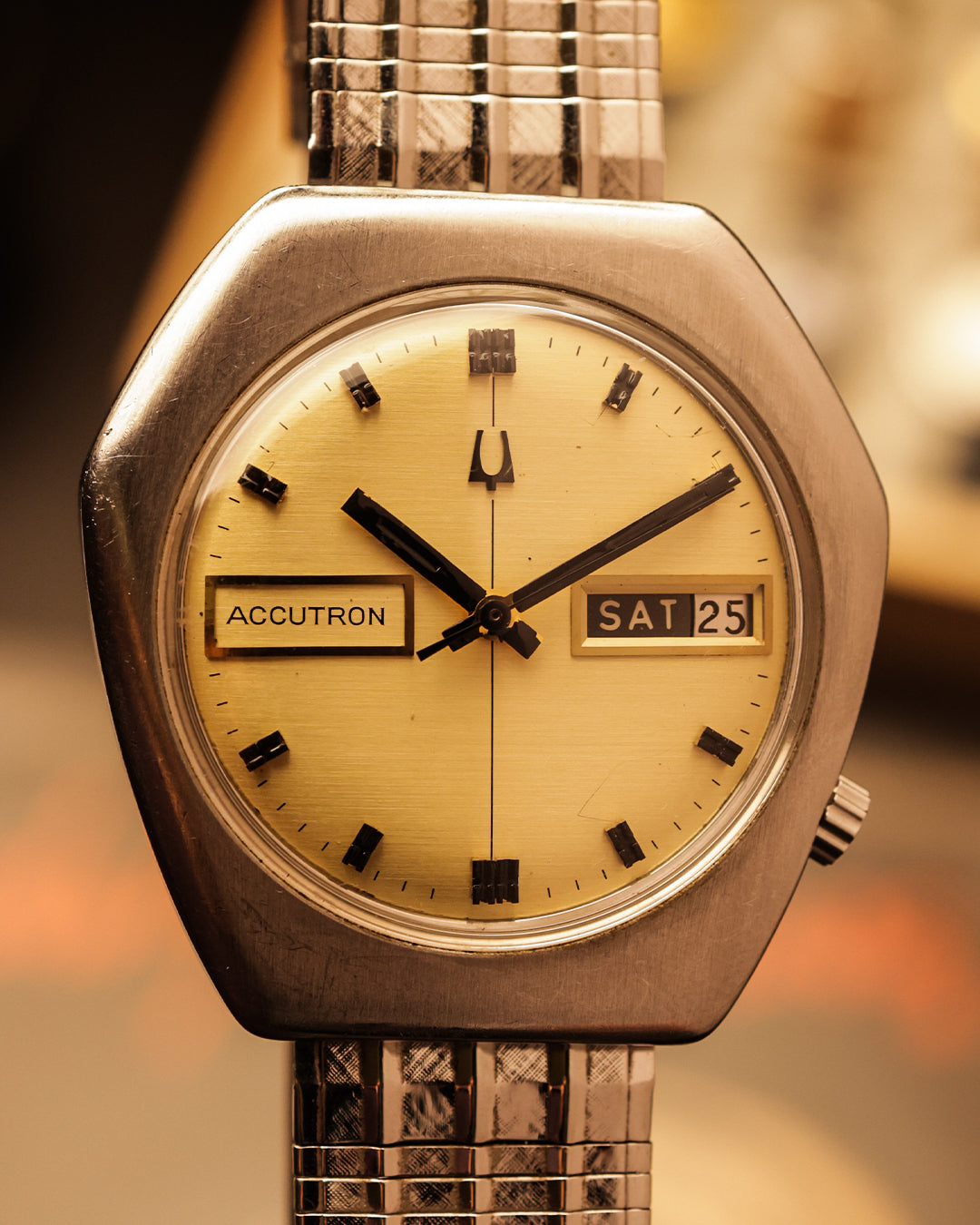 Buy Vintage Watch Seiko Quartz - [28x30mm] | The Revolver Club