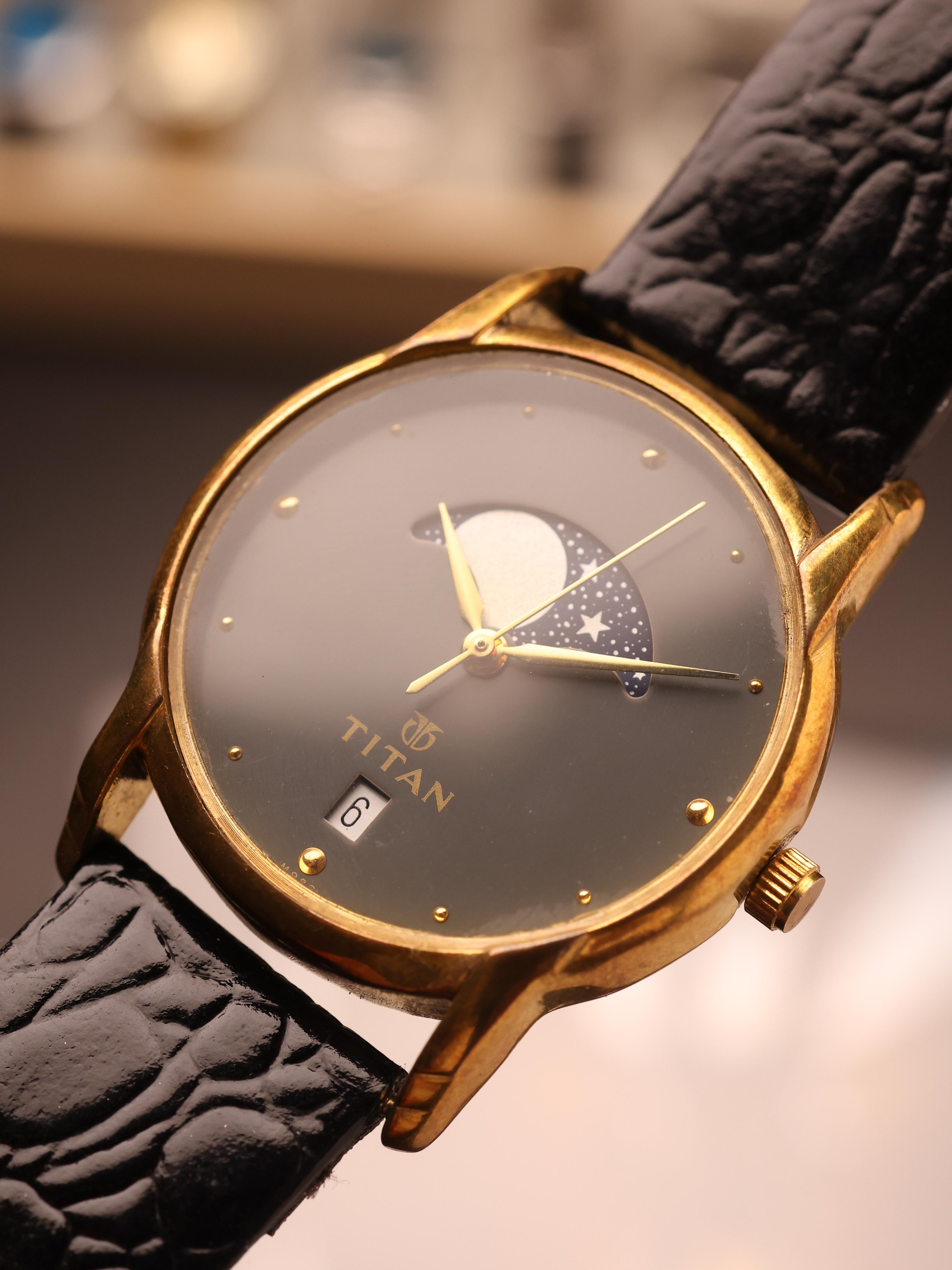 Titan Large Moonphase Gray [Rare] (Ref. 1326YAA) (34mm; Quartz)