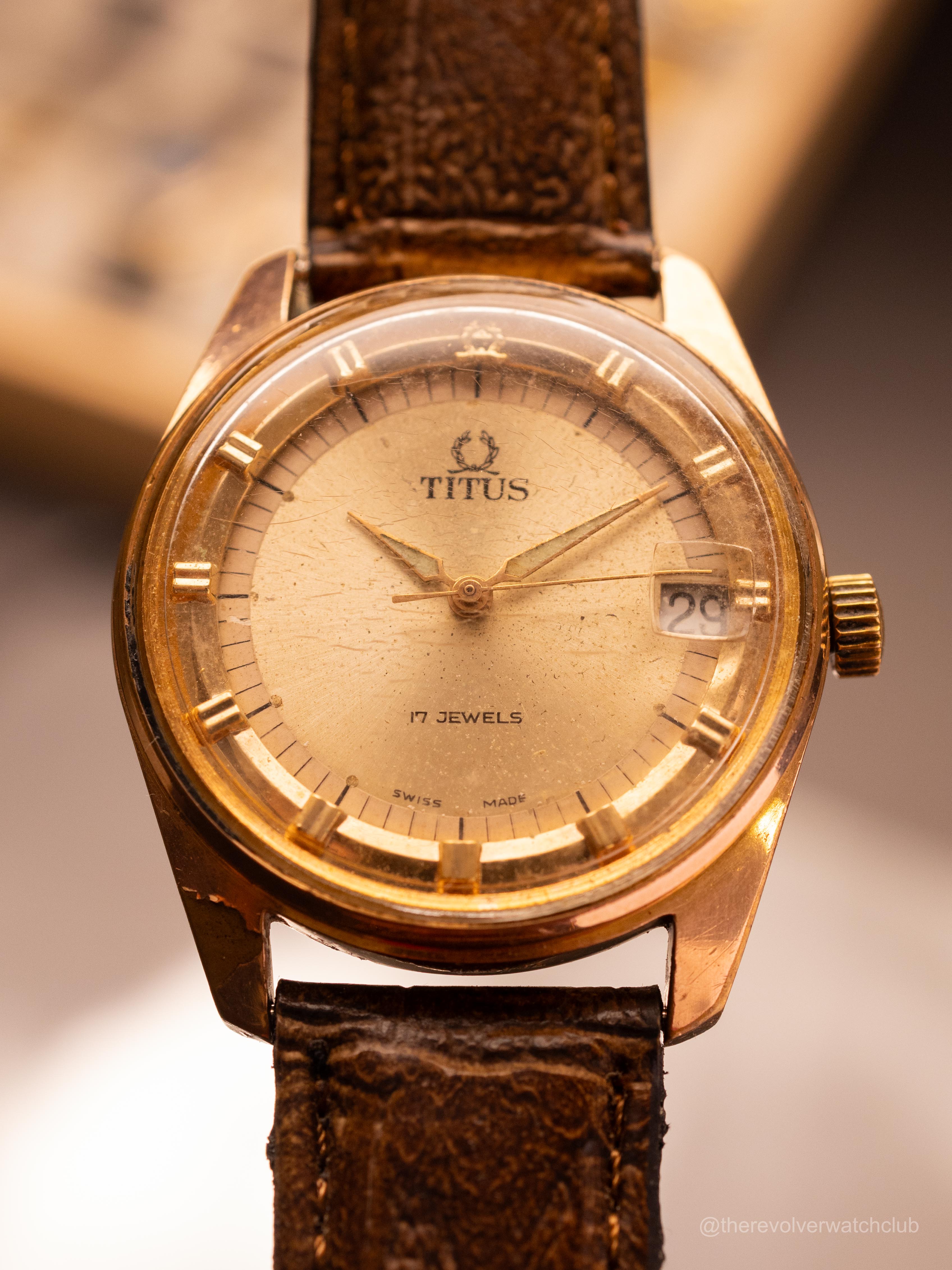 Titus Crown (Ref. 8810) (37mm; Manual) — image 1