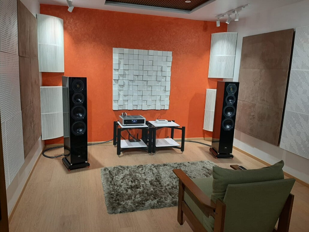 theta-signaturecomposite-shelf-racks-and-shelves
