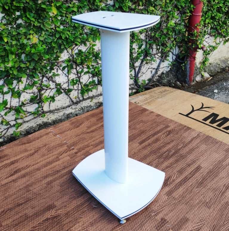 garnet-all-black-or-white-gloss-speaker-stand