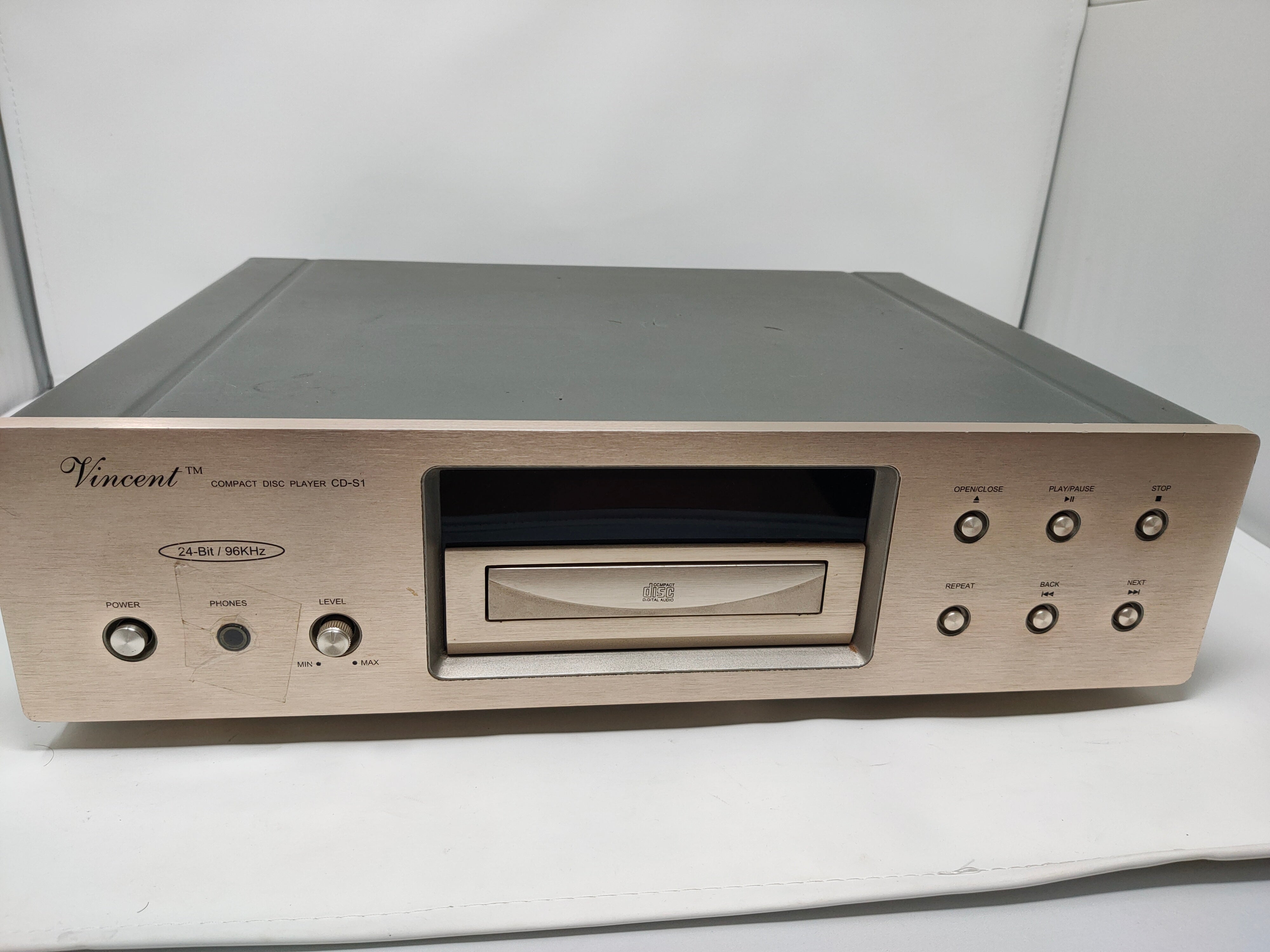 Vincent CD-S1