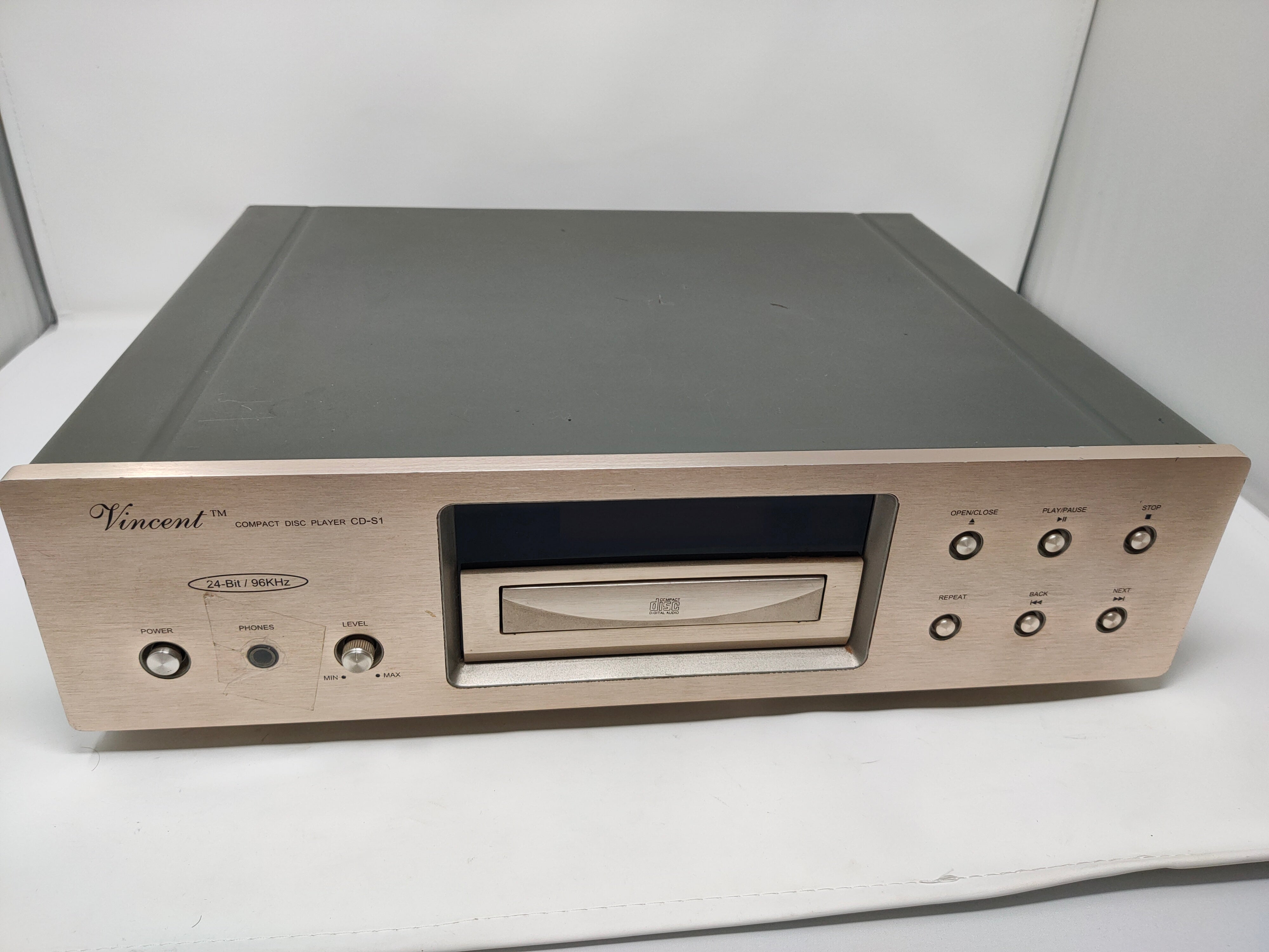 Vincent CD-S1