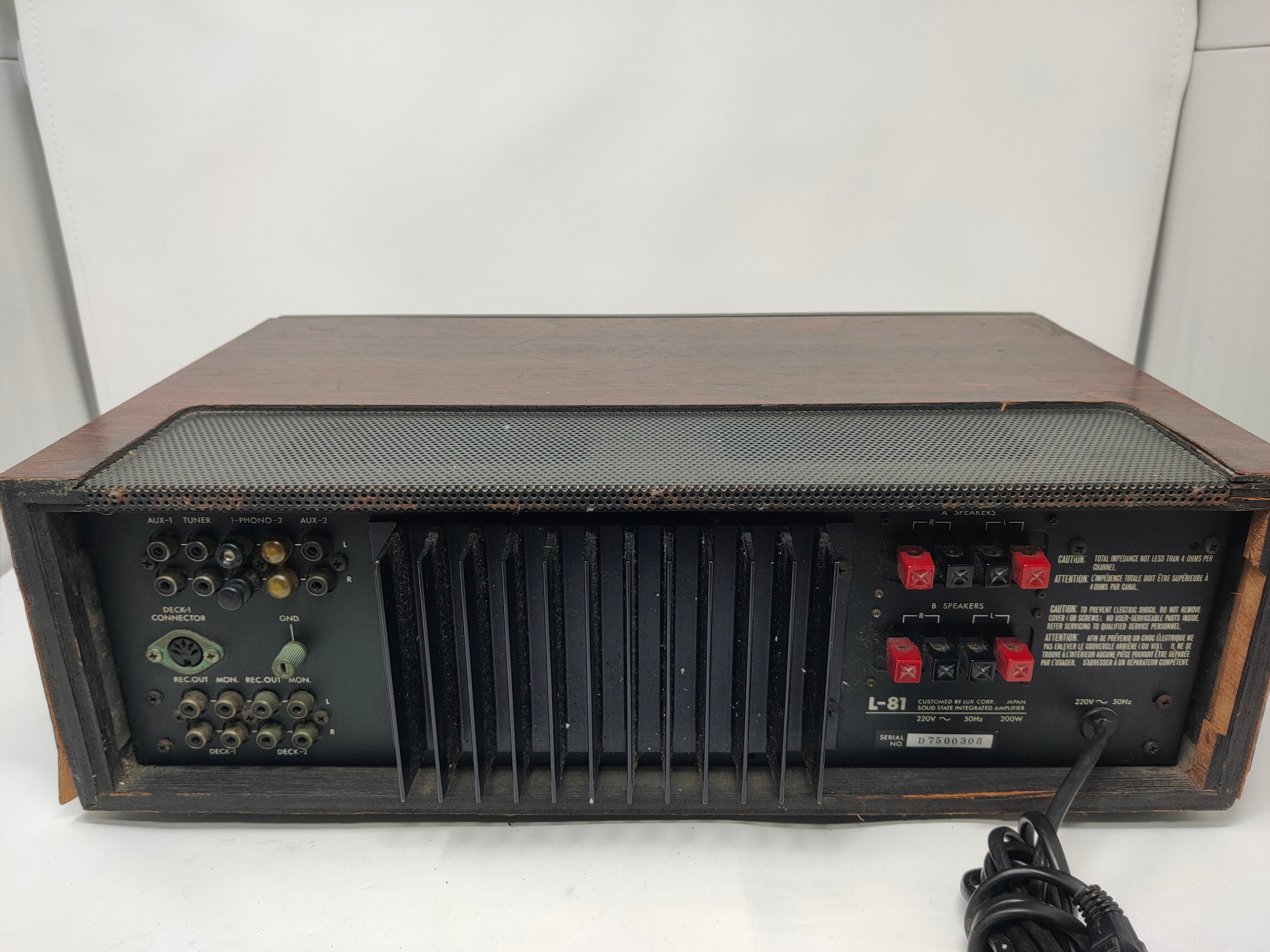 LUXMAN L-81