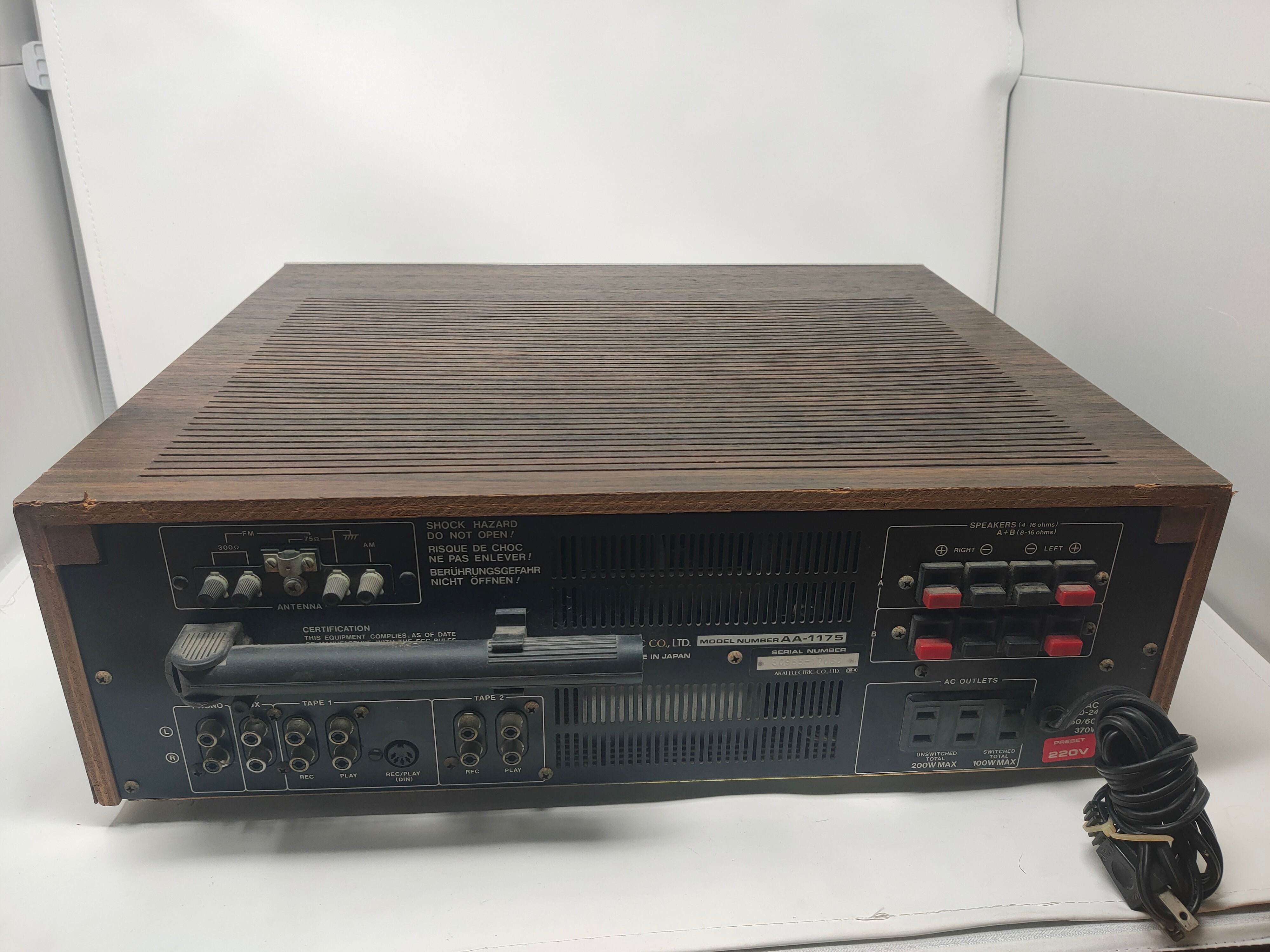 AKAI AA 1175 Receiver
